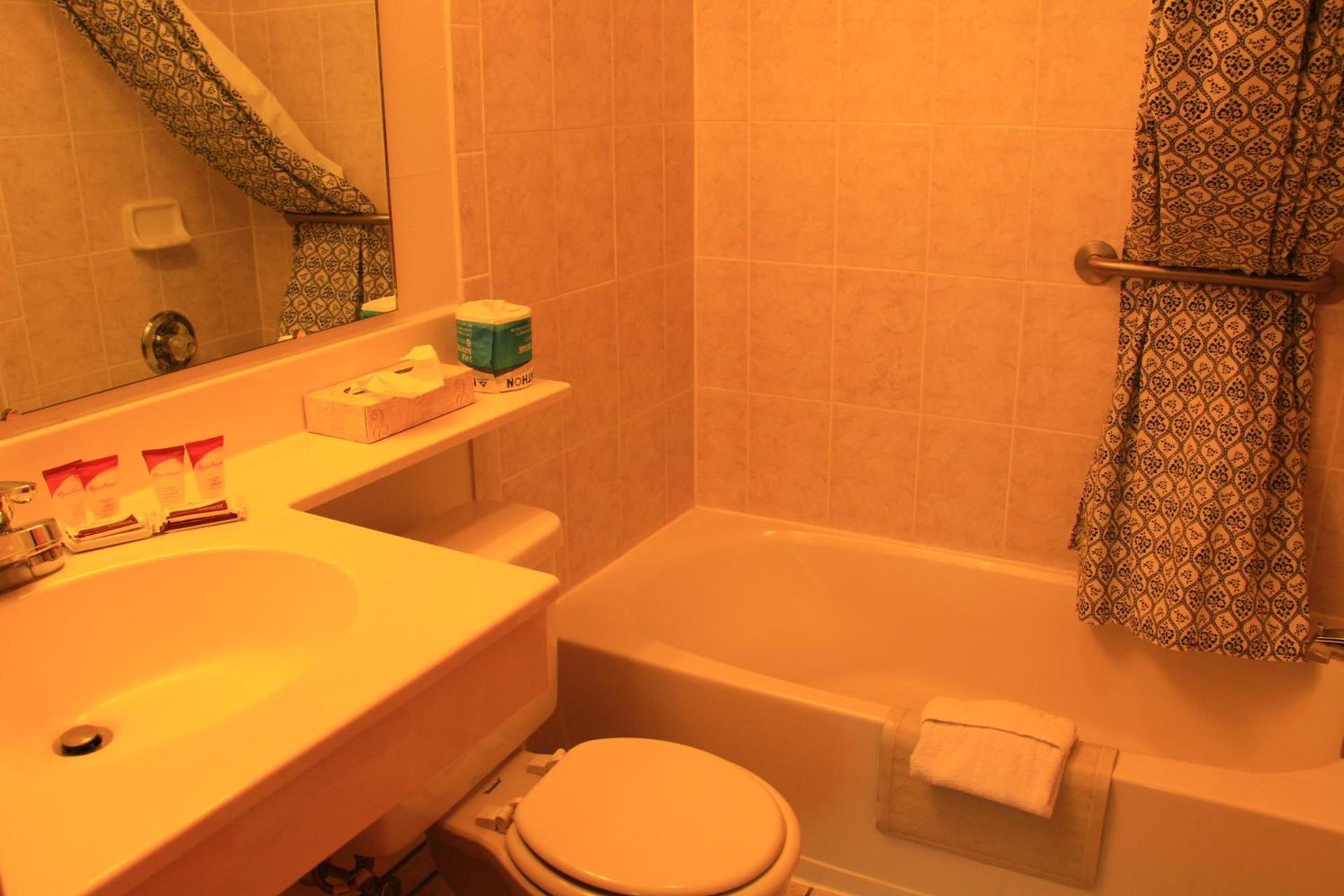 Sunrise Motor Inn photo 12