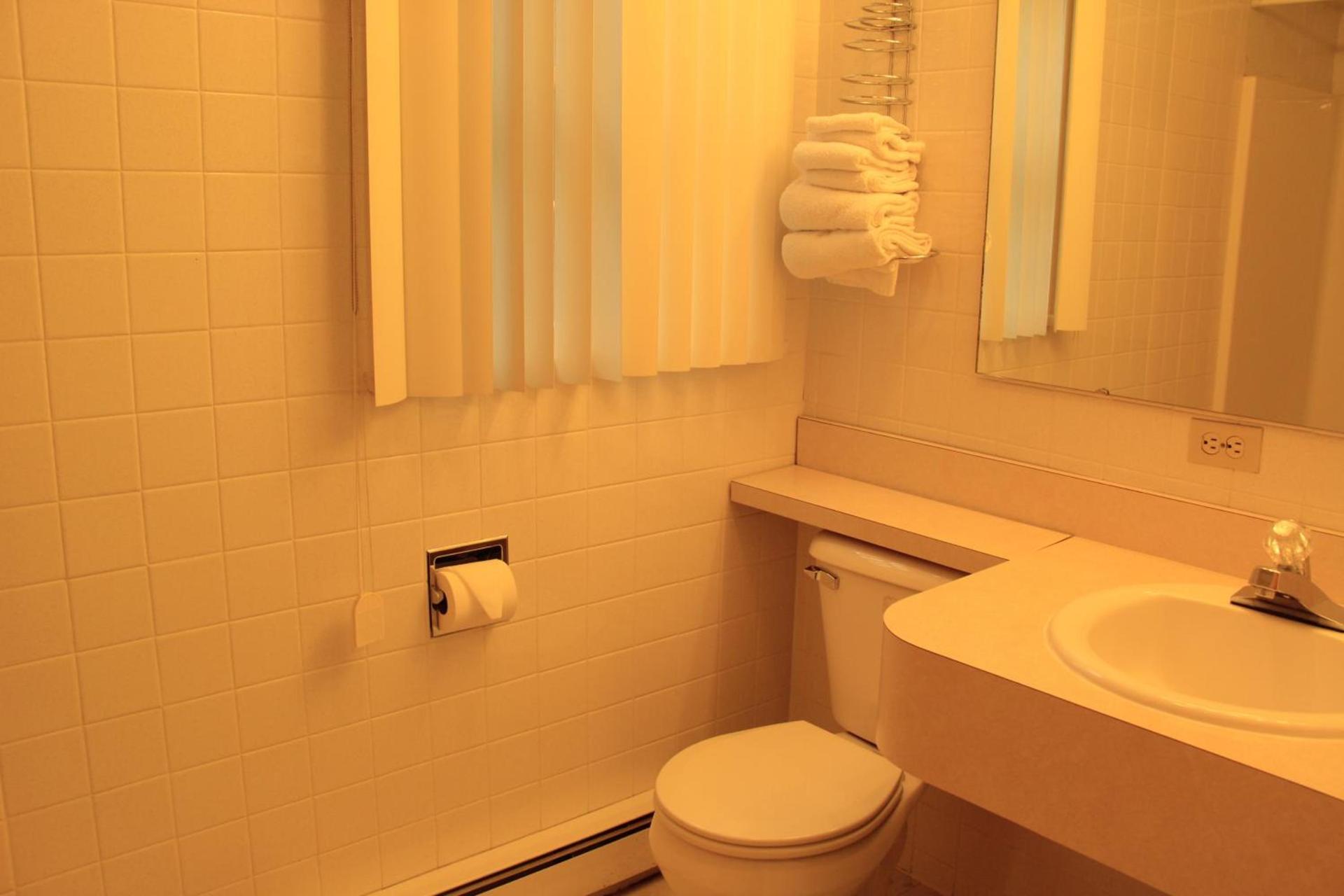 Sunrise Motor Inn photo 14
