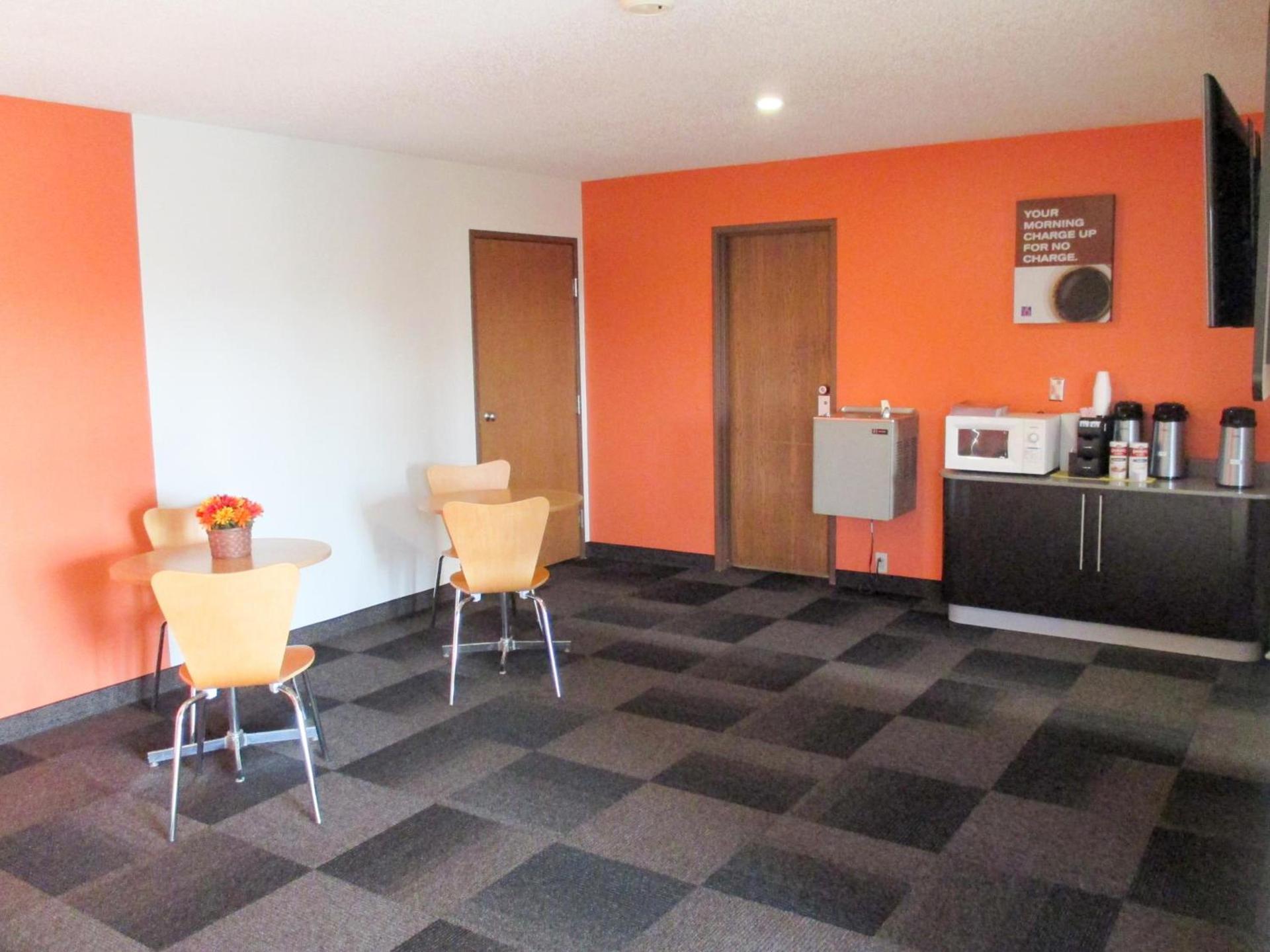 Motel 6-Drums photo 37