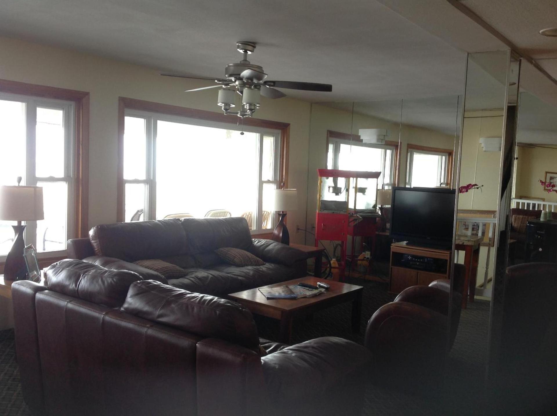 The Moulton Hotel photo 23