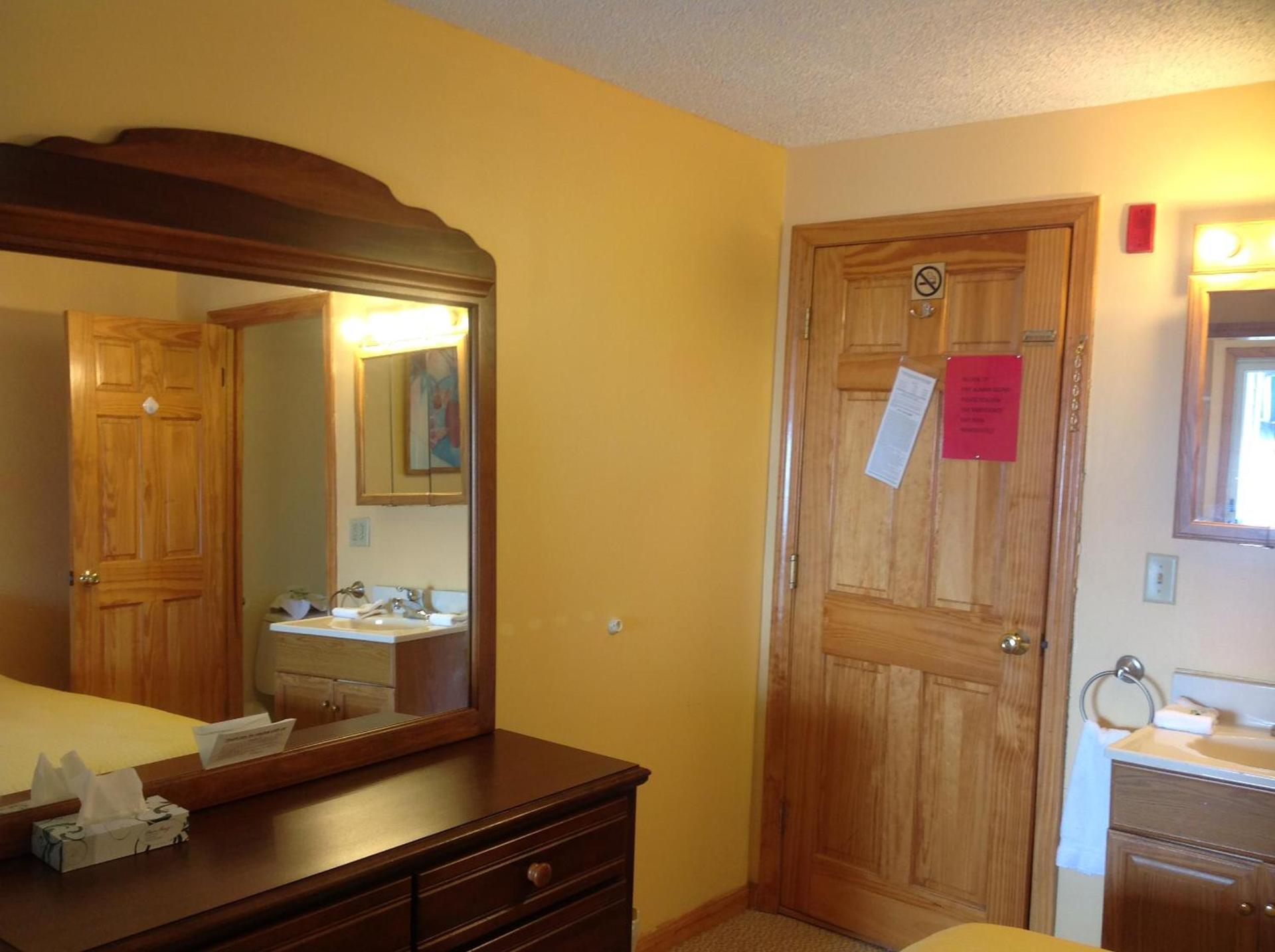 The Moulton Hotel photo 28