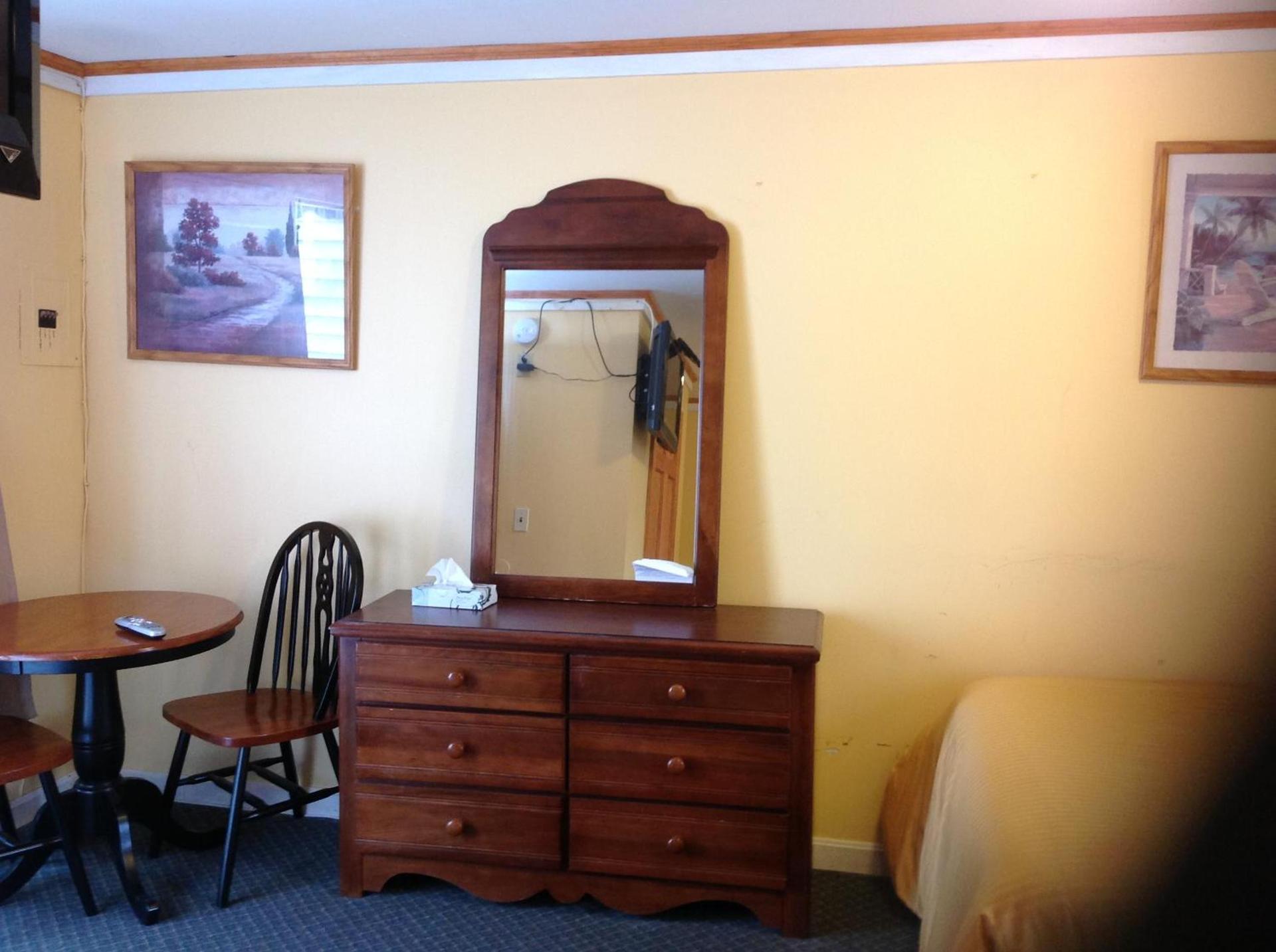 The Moulton Hotel photo 39