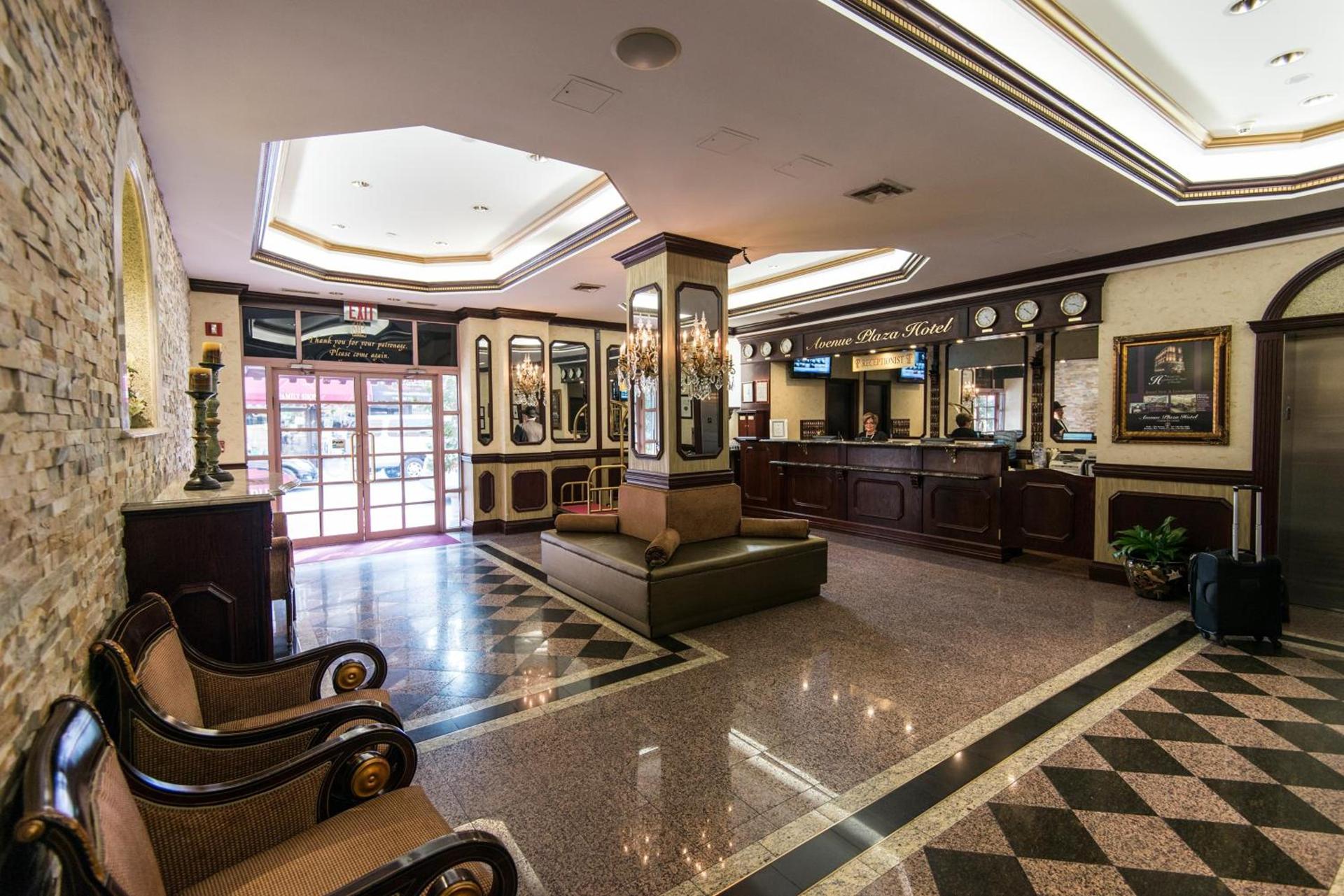 The Avenue Plaza photo 24