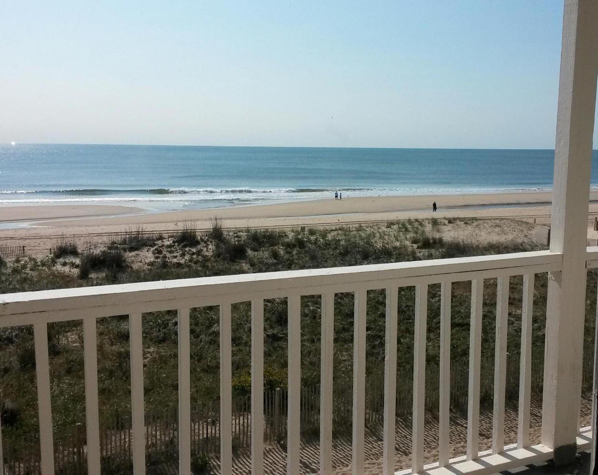 Seabonay Oceanfront Motel photo 14
