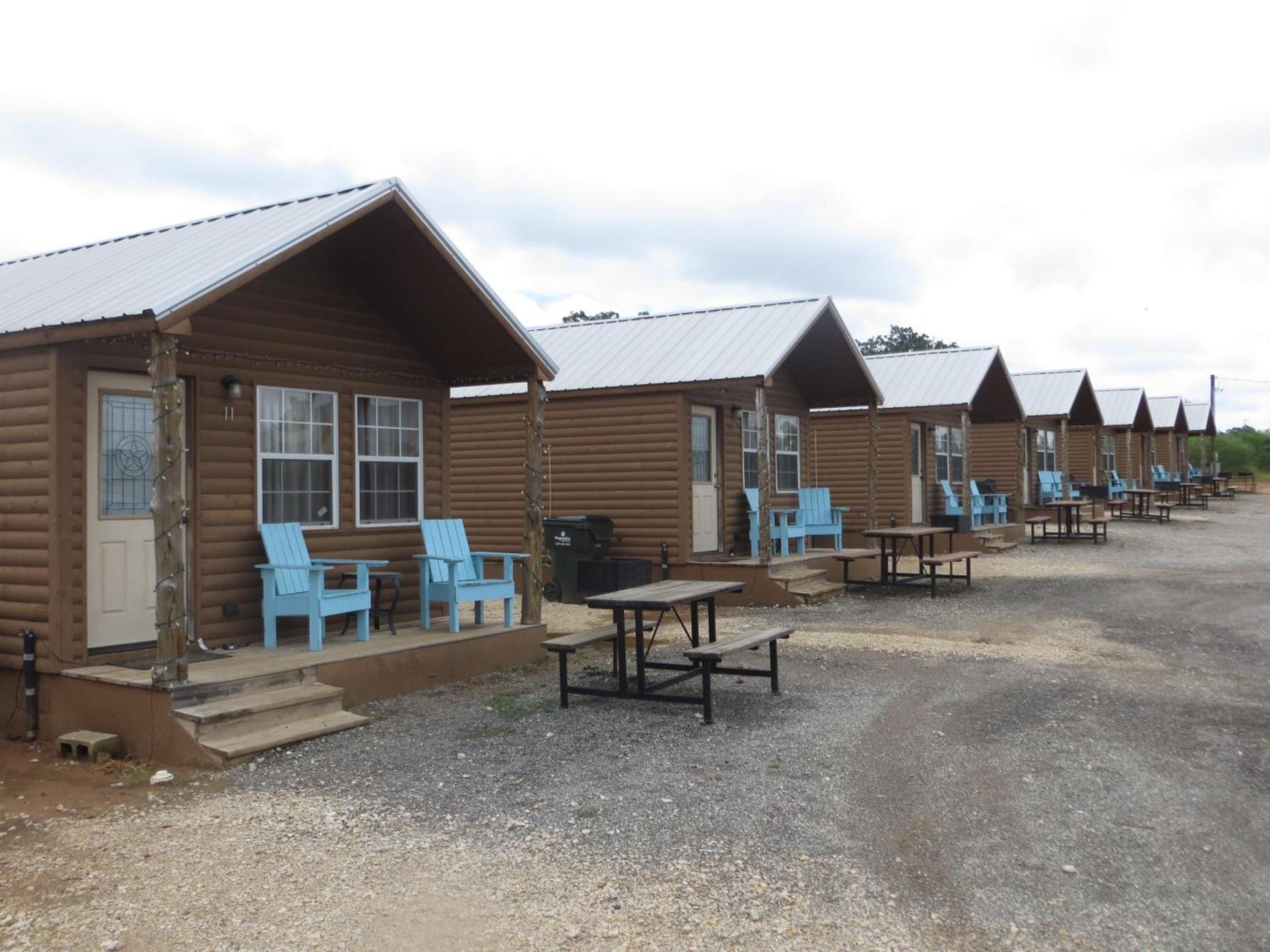 All Tucked Inn Cabins photo 4