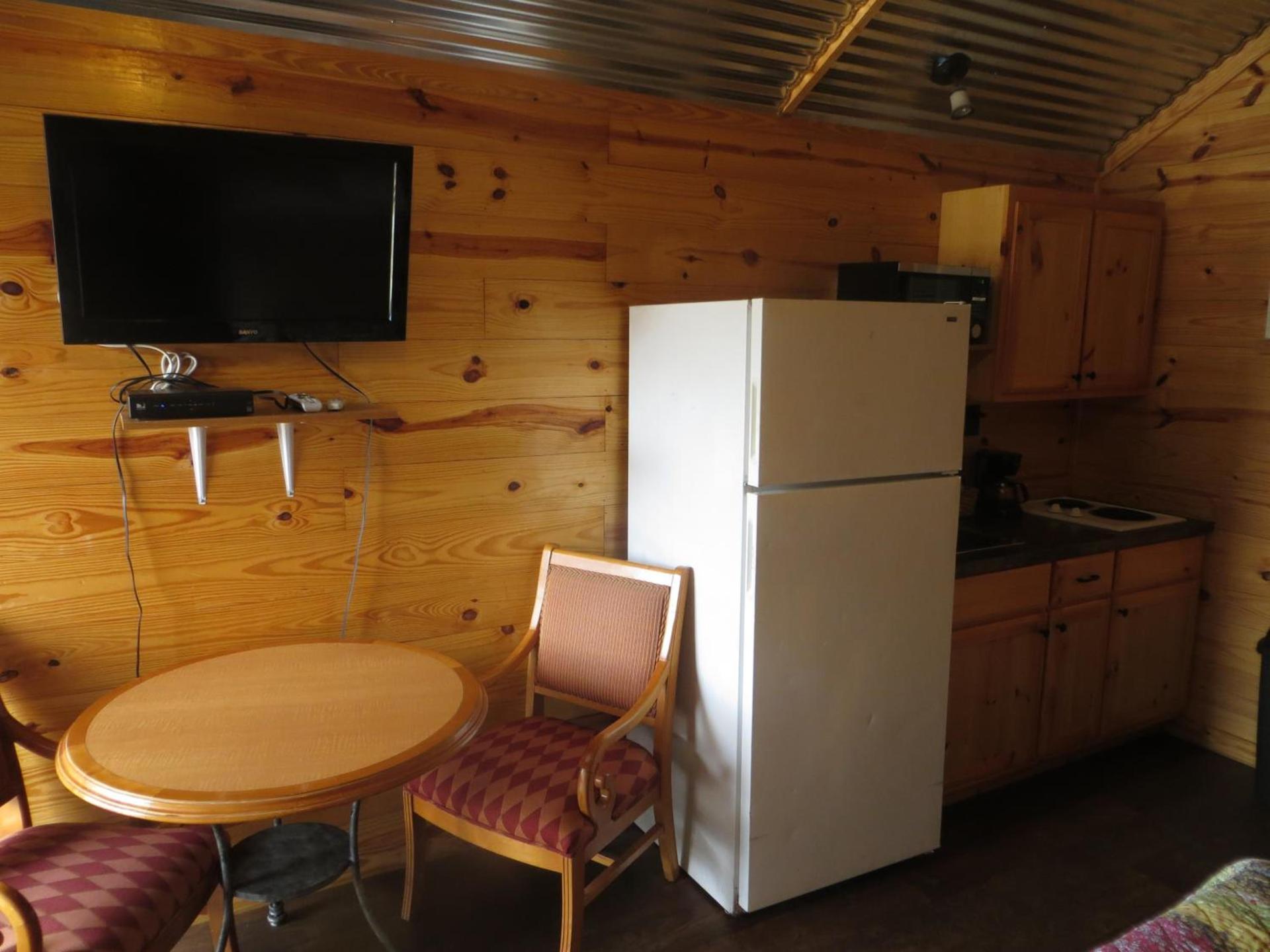 All Tucked Inn Cabins photo 11