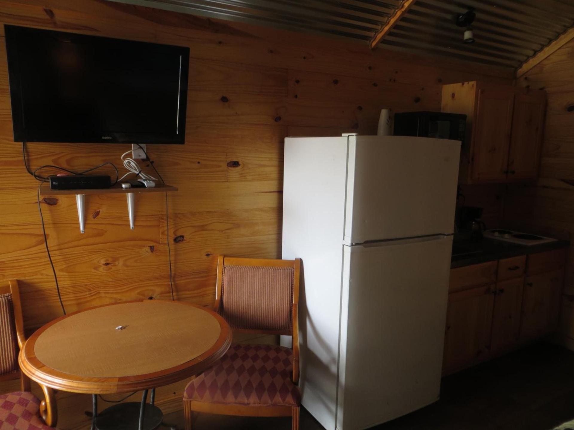 All Tucked Inn Cabins photo 14