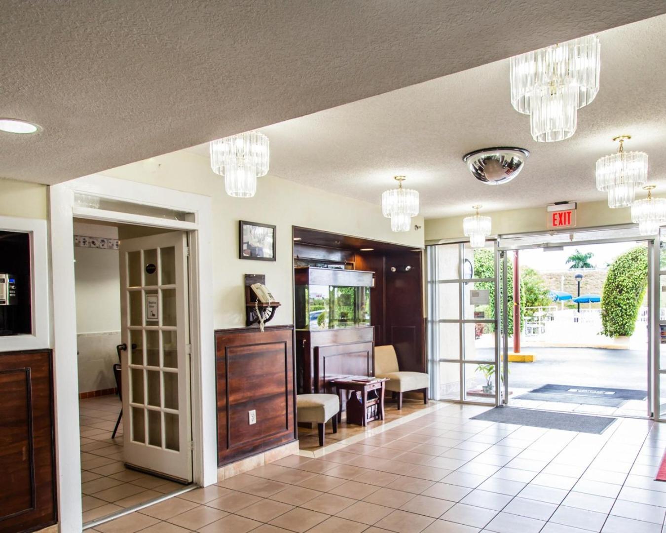 Belmont Inn & Suites photo 13