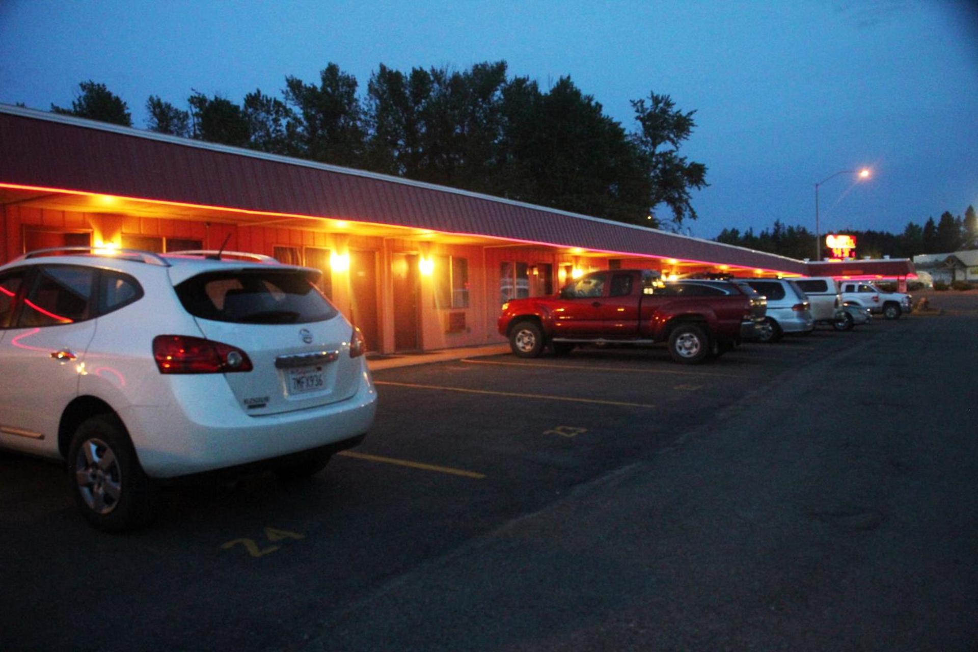 Caboose Motel photo 3