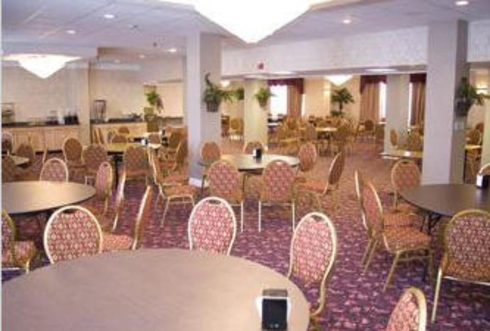 Ramada by Wyndham East Orange photo 40