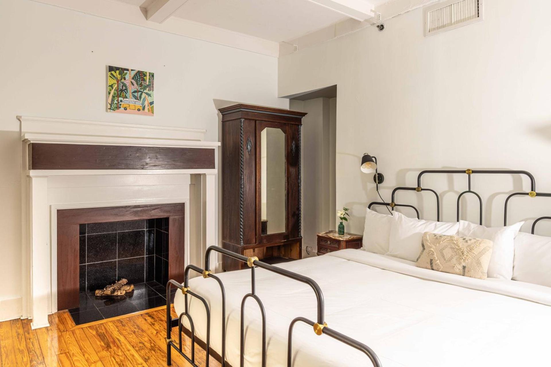 Miami River Inn by Renzzi photo 48