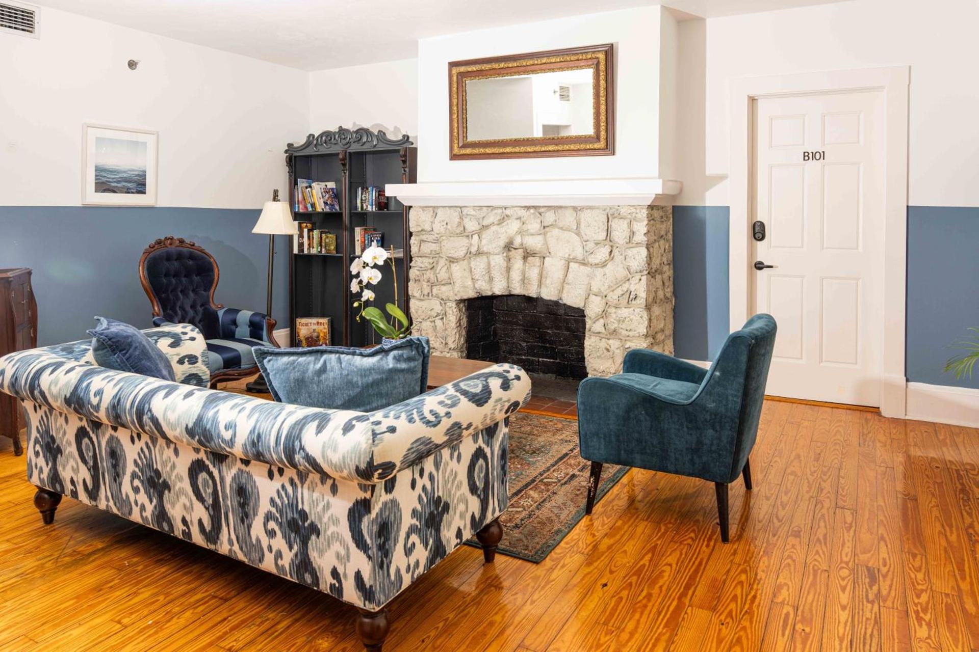 Miami River Inn by Renzzi photo 5