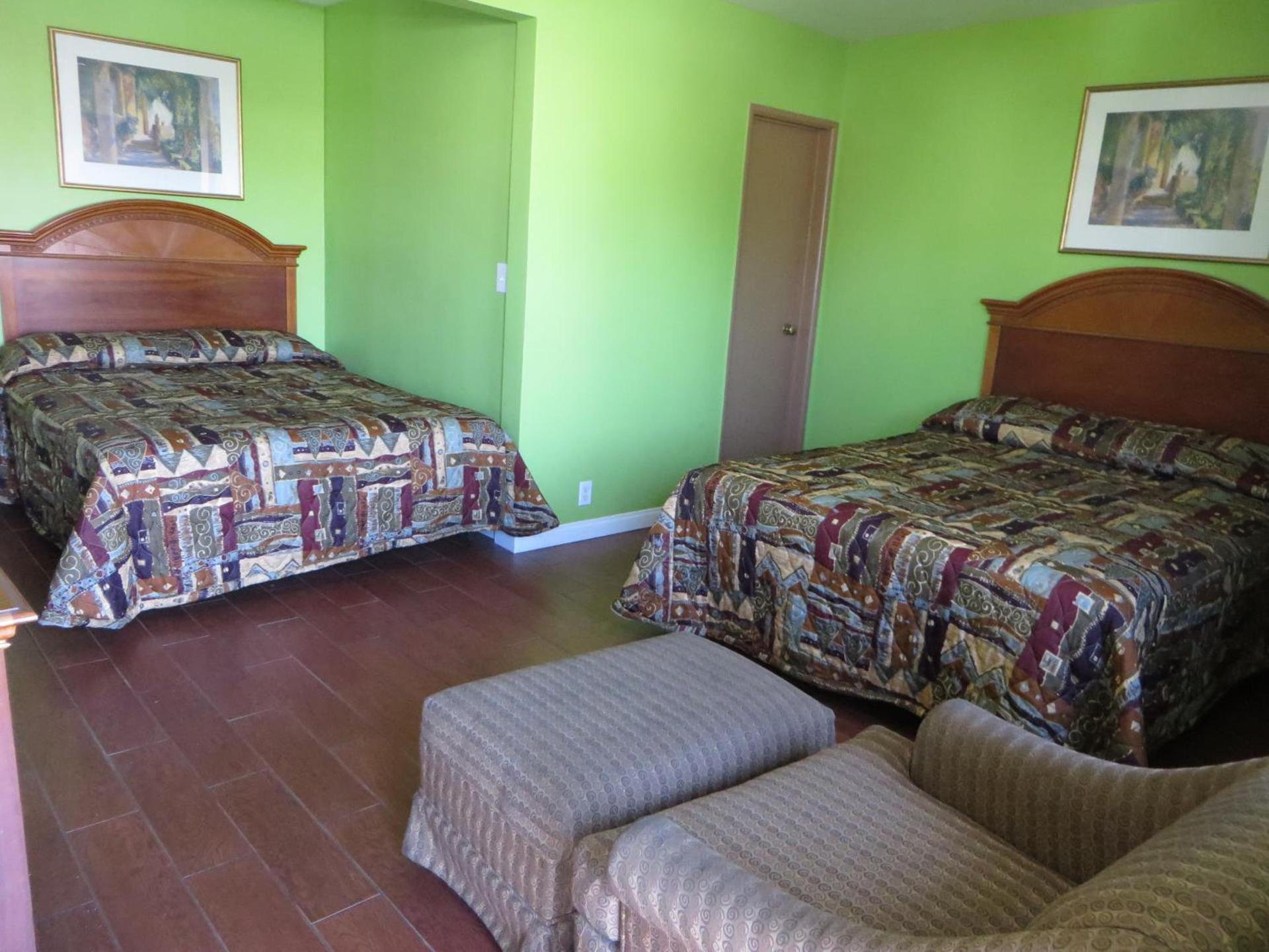 Park Motel photo 18