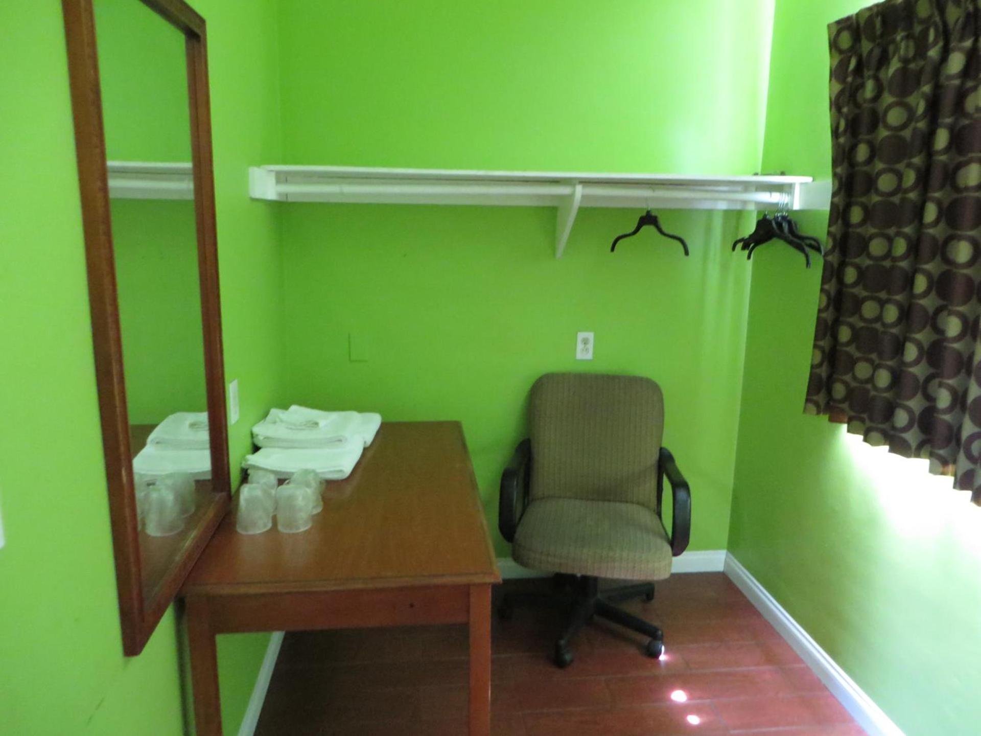 Park Motel photo 2