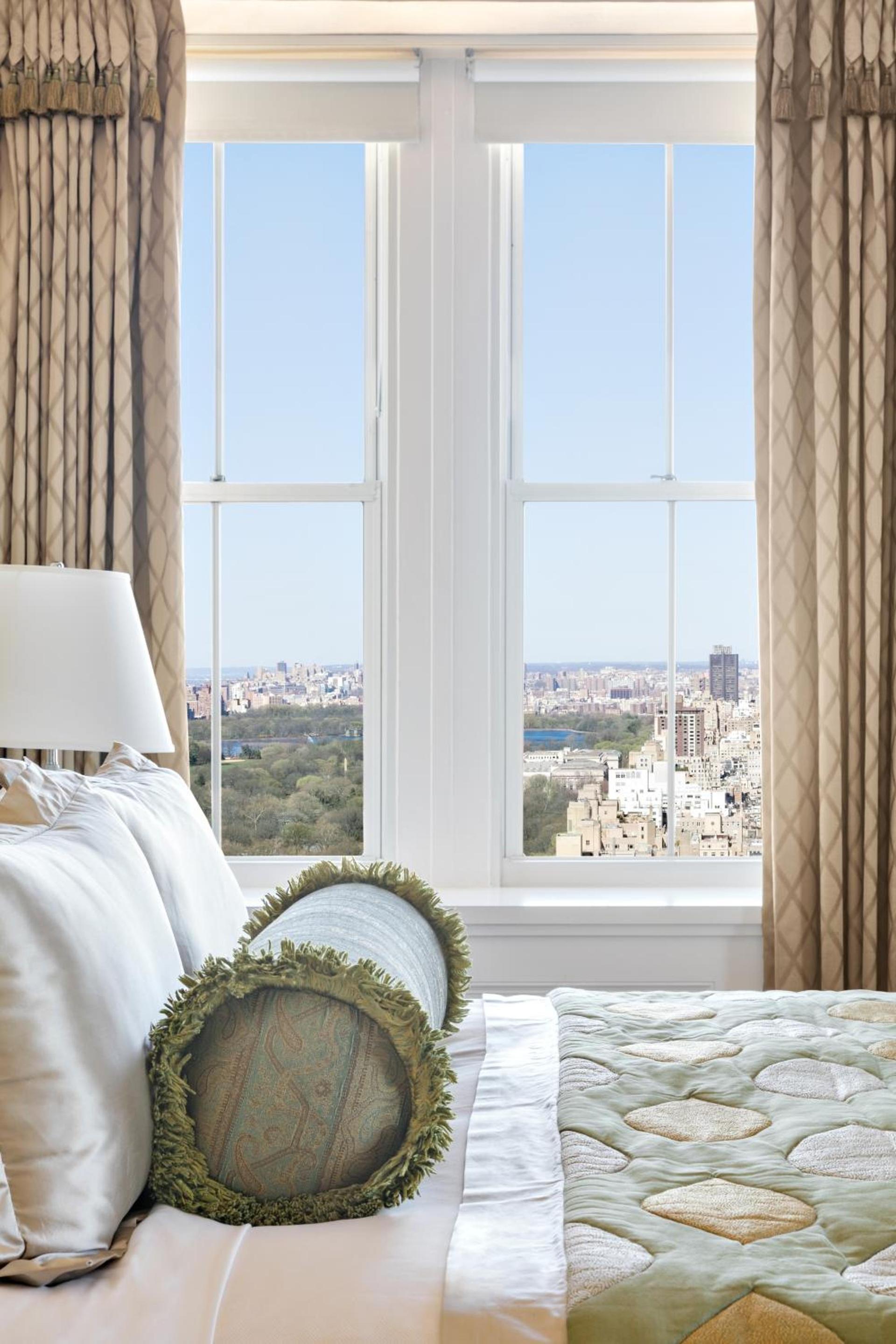 The Pierre, A Taj Hotel, New York photo 81