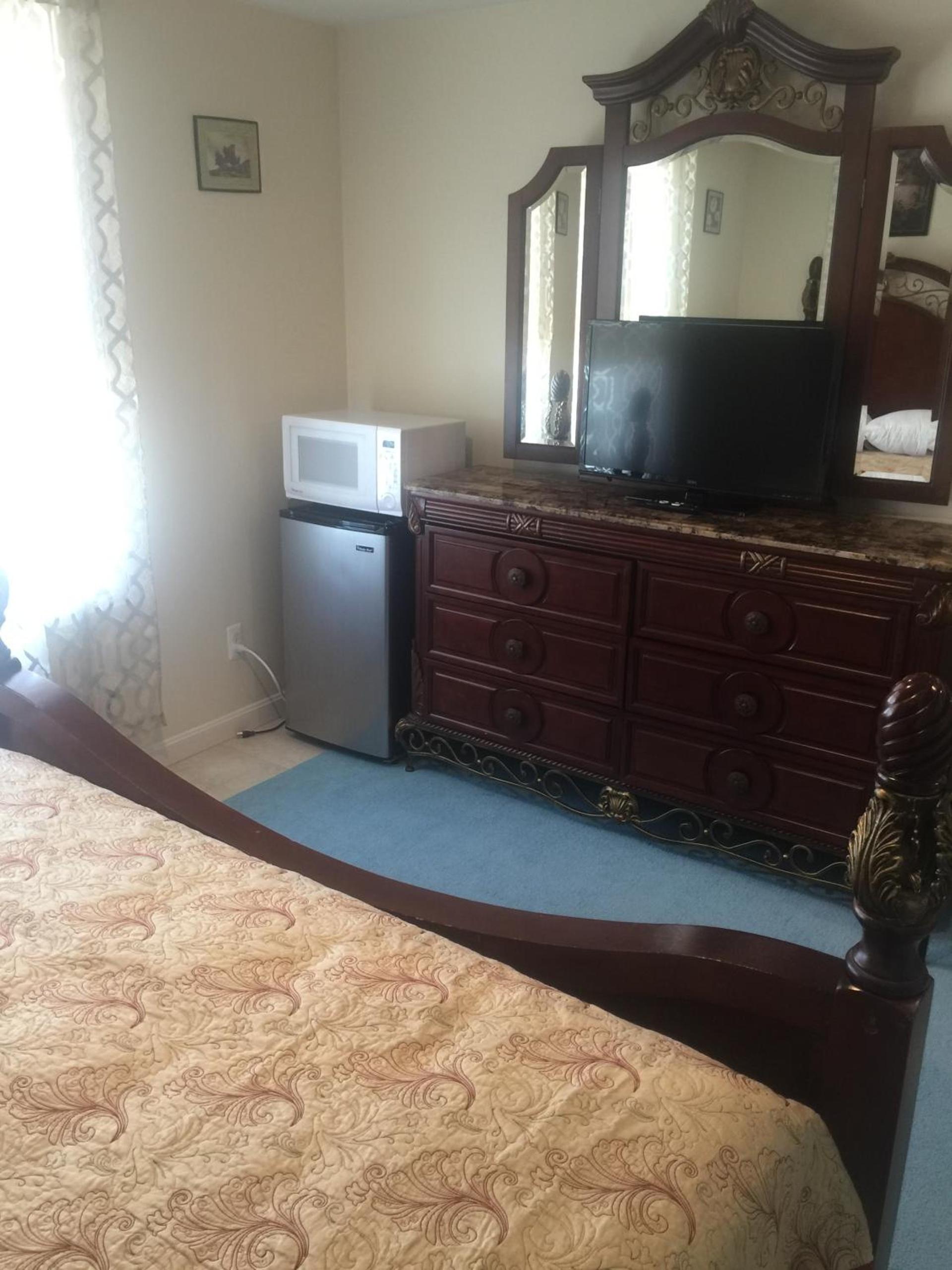 Misquamicut Beach Front Inn photo 46