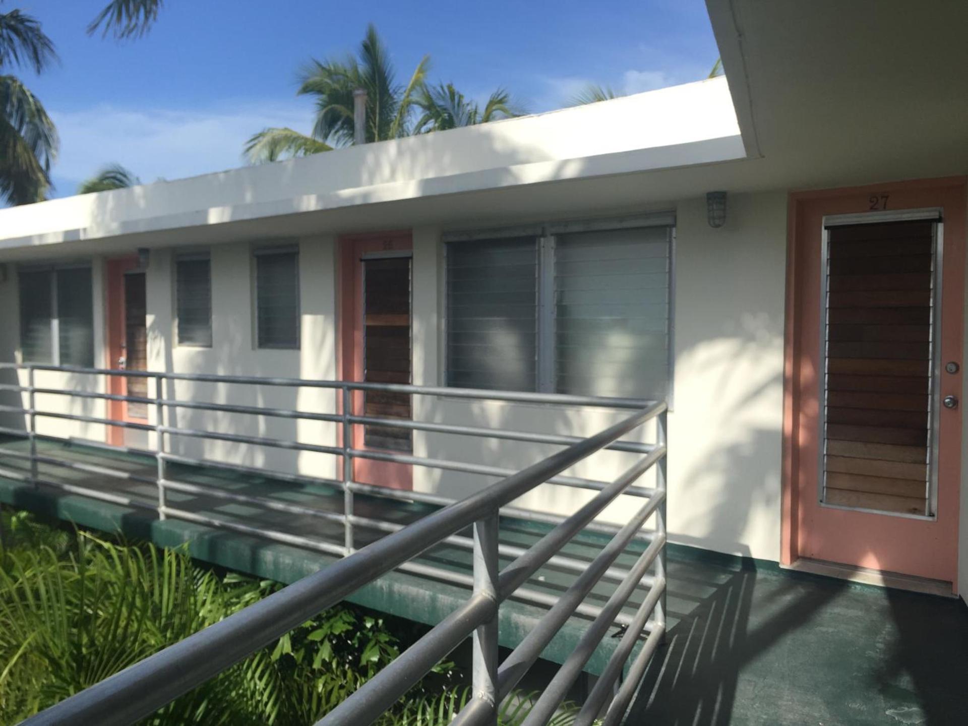 El Patio Motel photo 37
