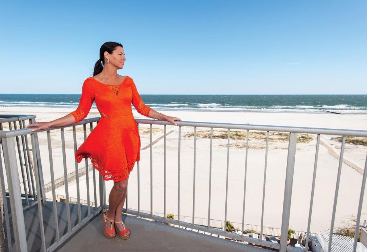 Reges Oceanfront Resort photo 4