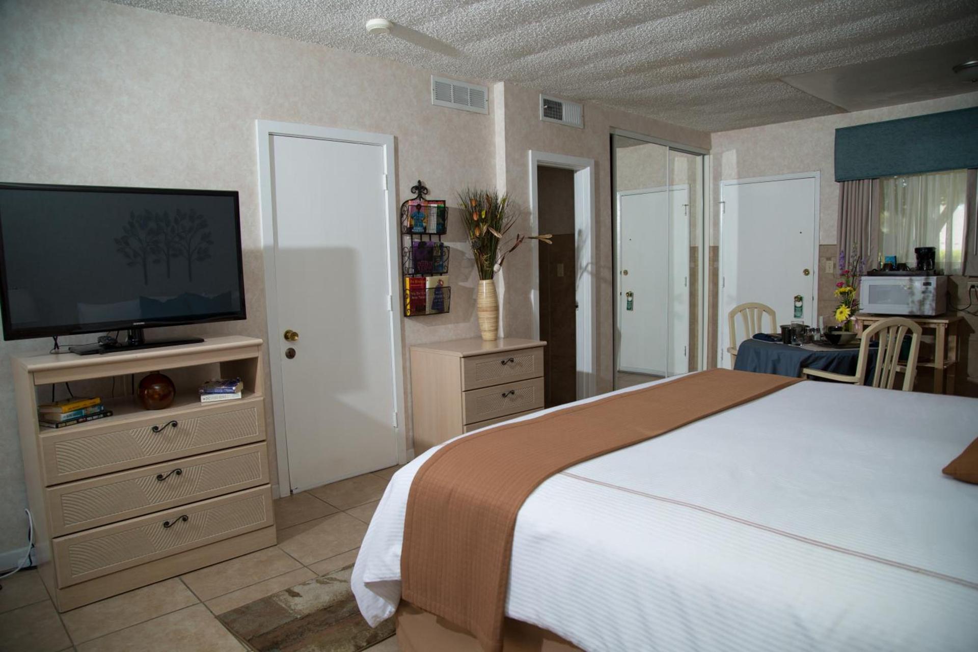 The Inn at Deep Canyon photo 19