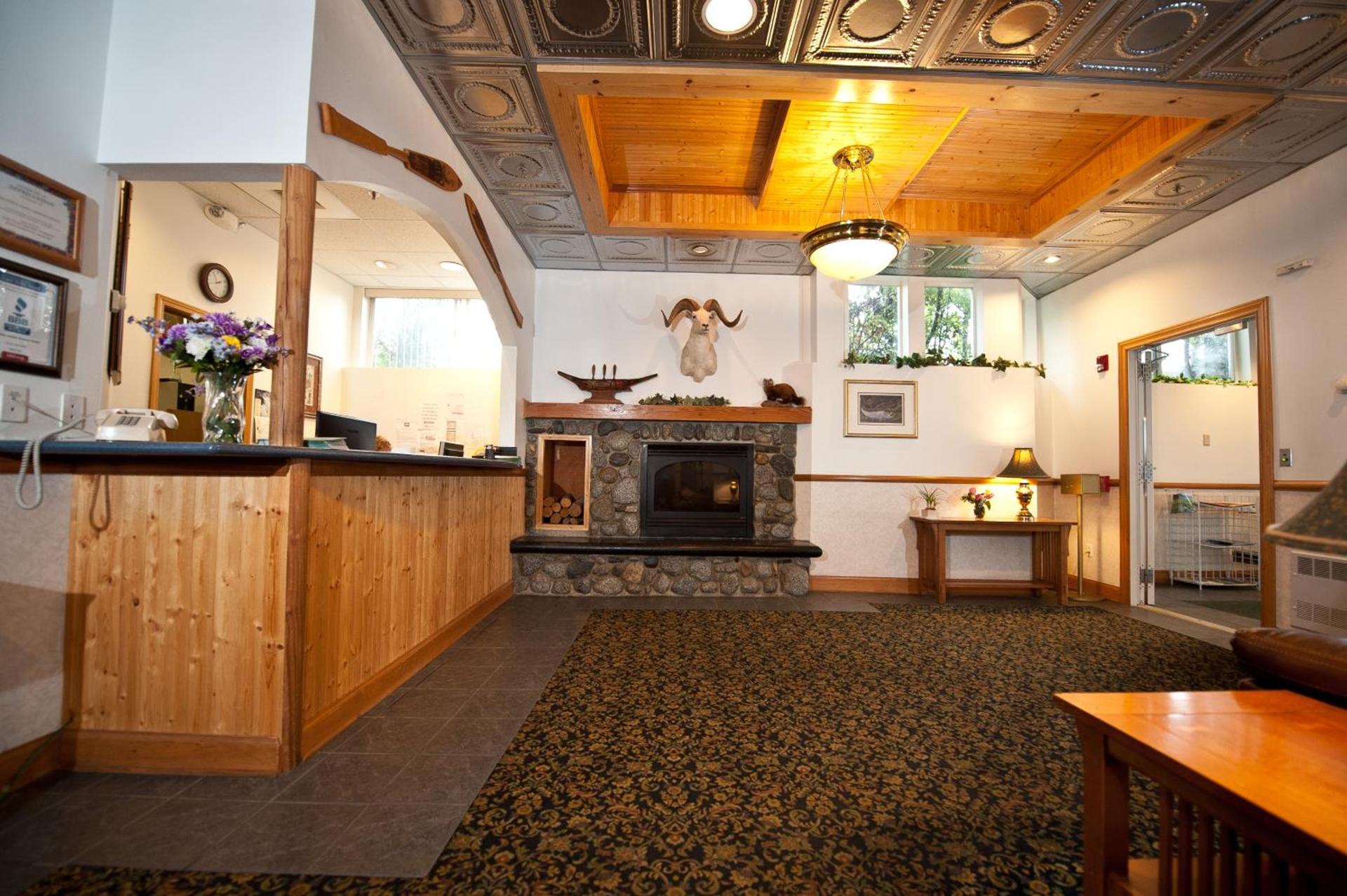 Frontier Suites Hotel in Juneau photo 2