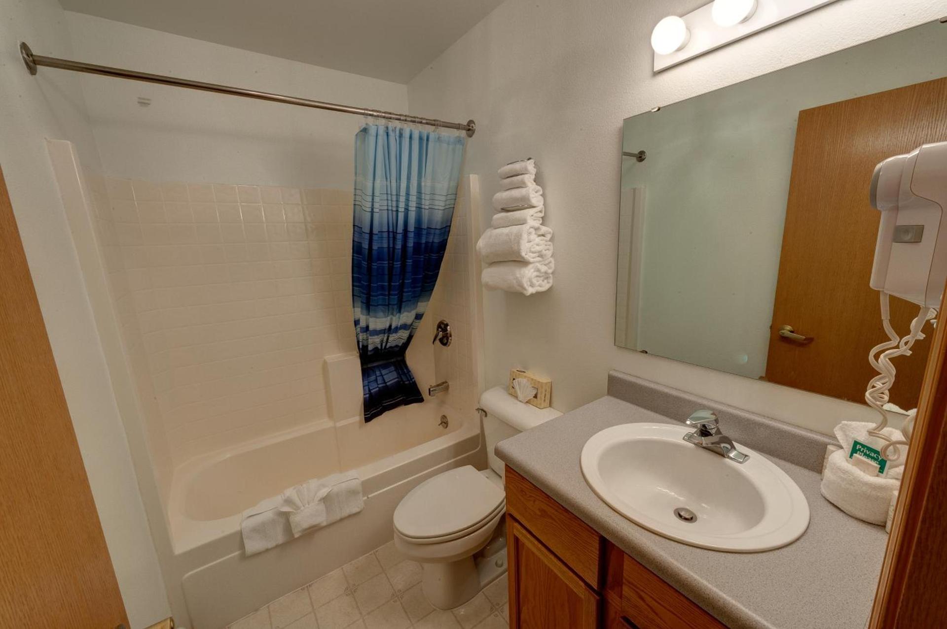 Frontier Suites Hotel in Juneau photo 26