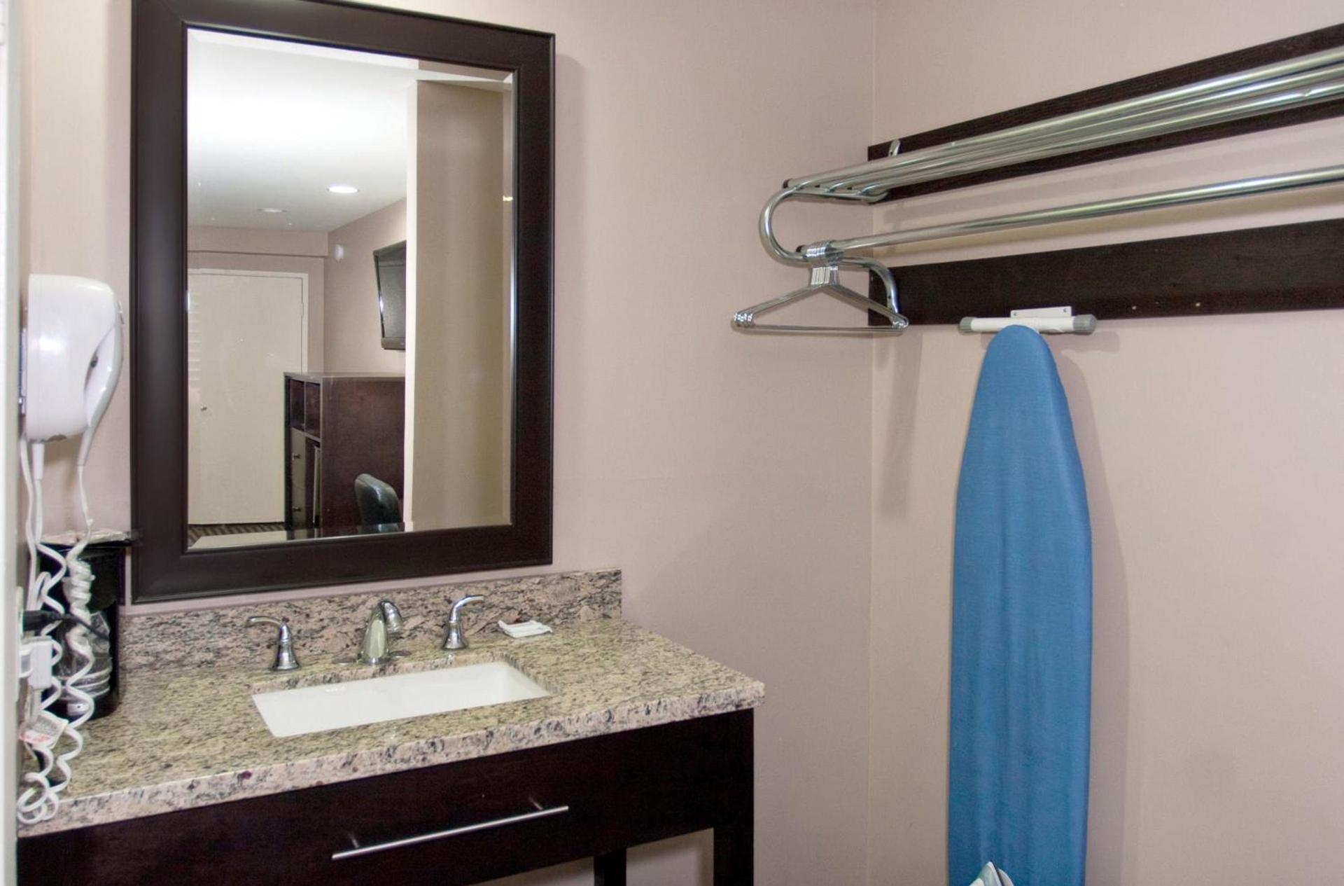 Motel 6 Monterey Park photo 36
