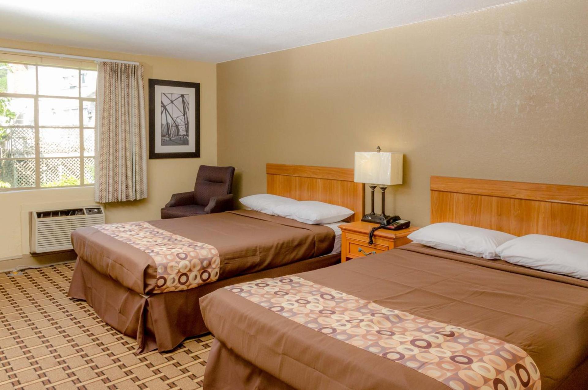 Relax Inn - Bryson City photo 4