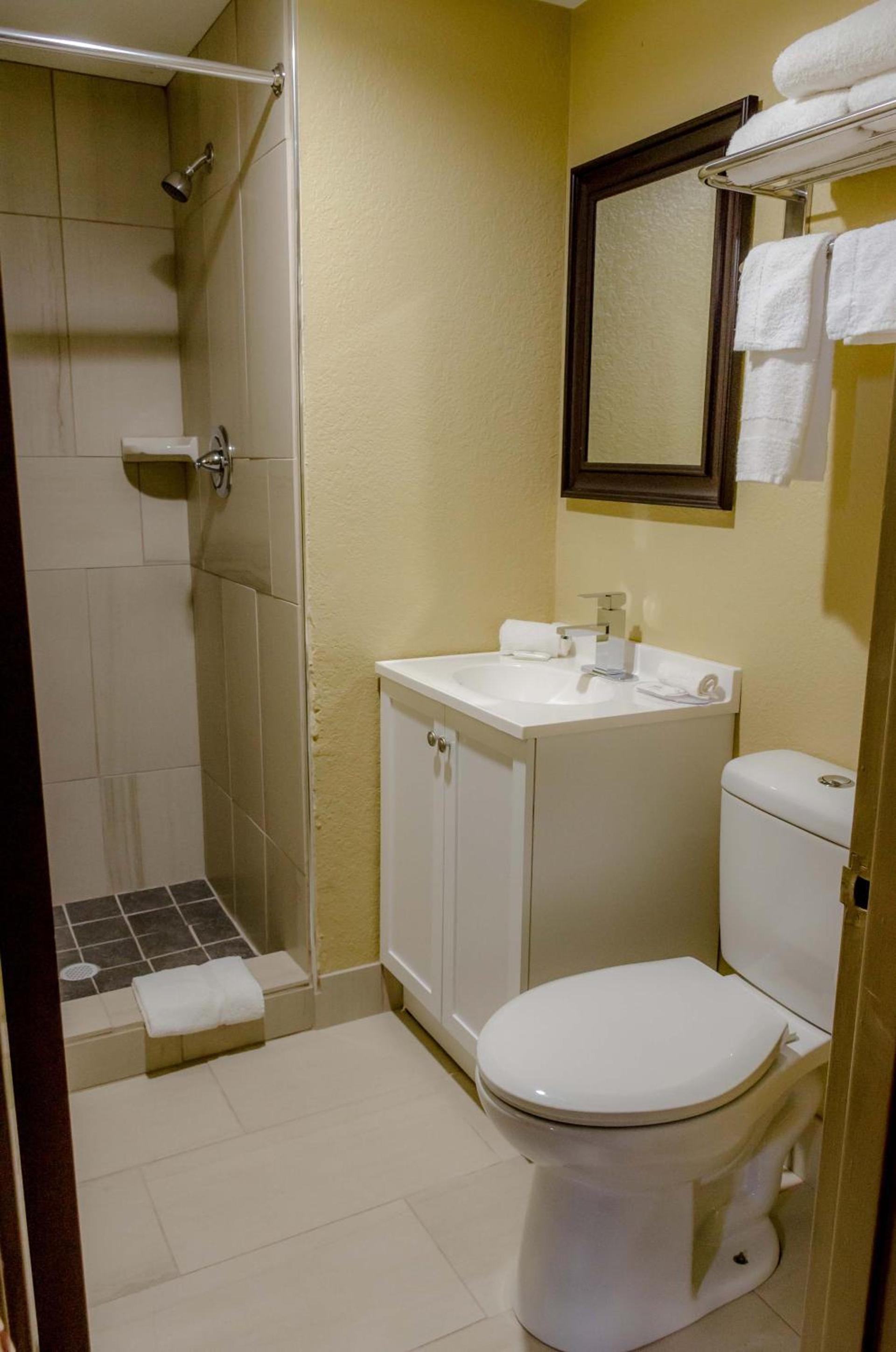 Relax Inn - Bryson City photo 14