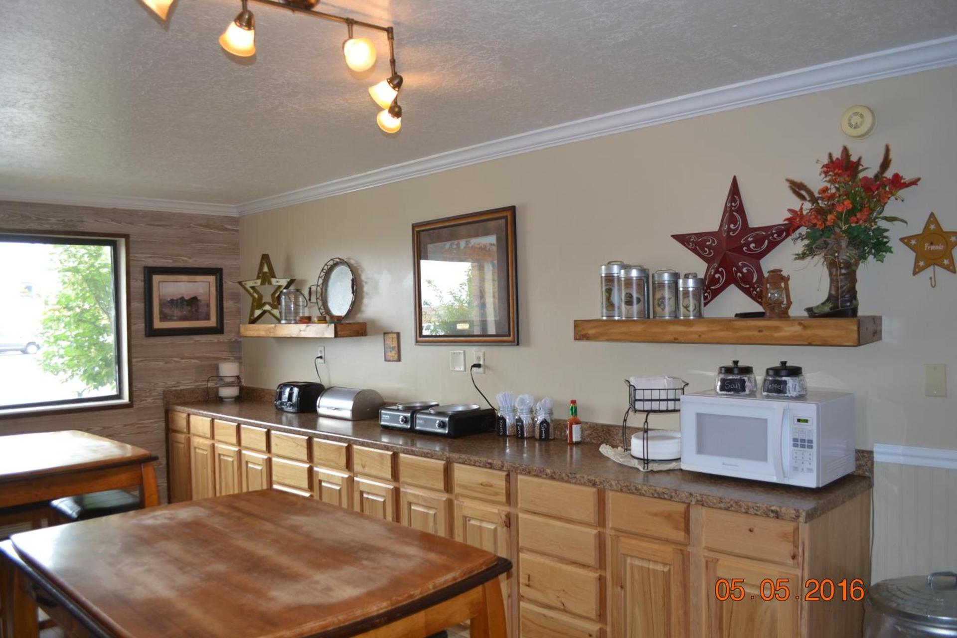 Western Inn - Tremonton, Utah photo 20