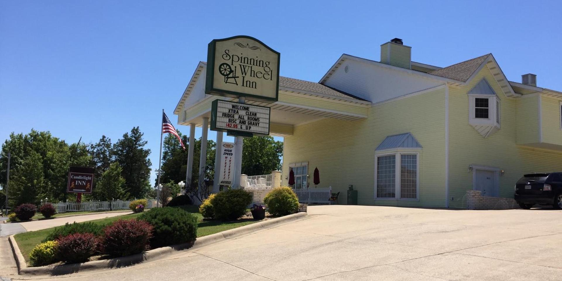 Spinning Wheel Inn — hotel in Branson
