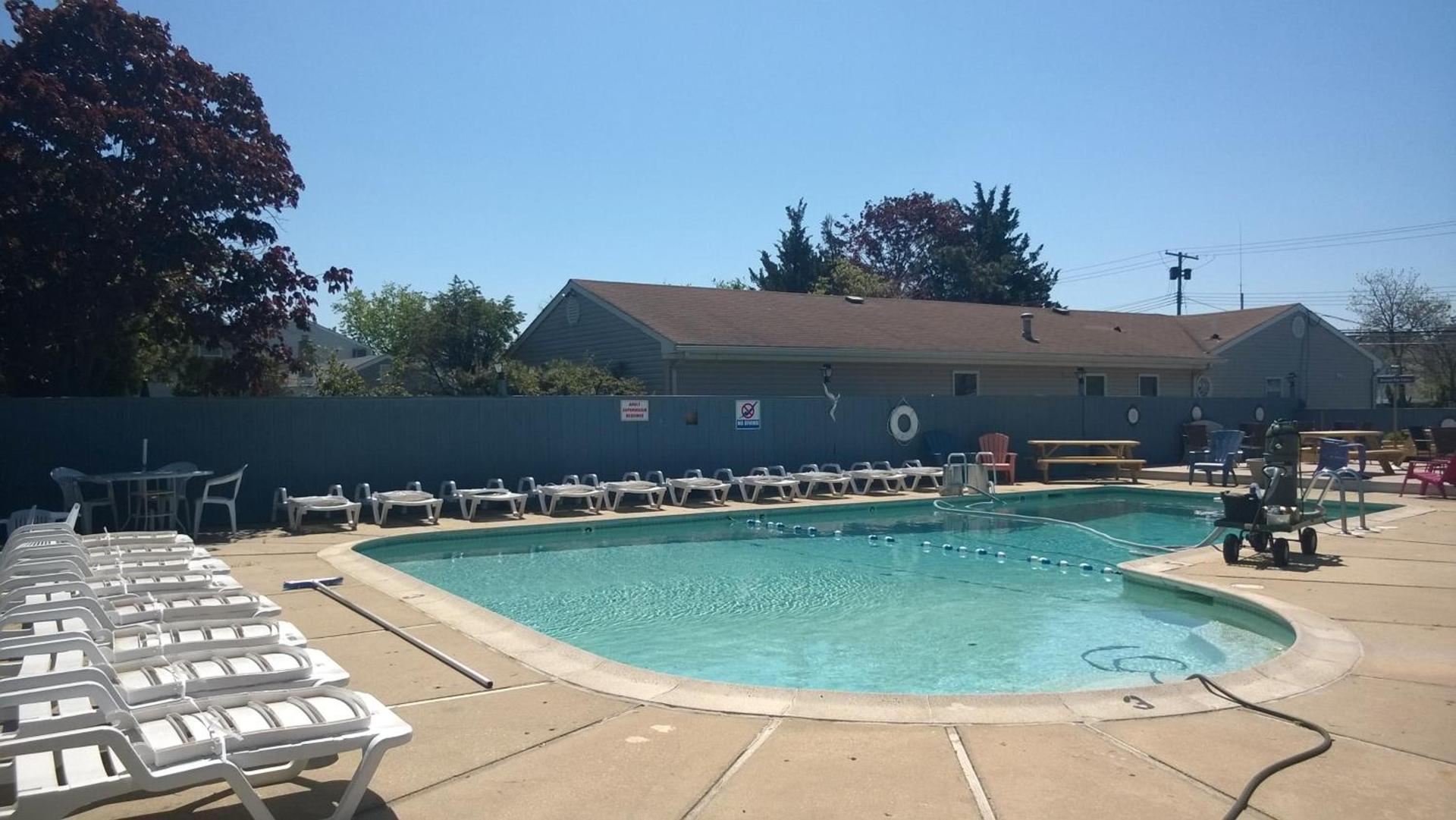 Atlantic Motel photo 23