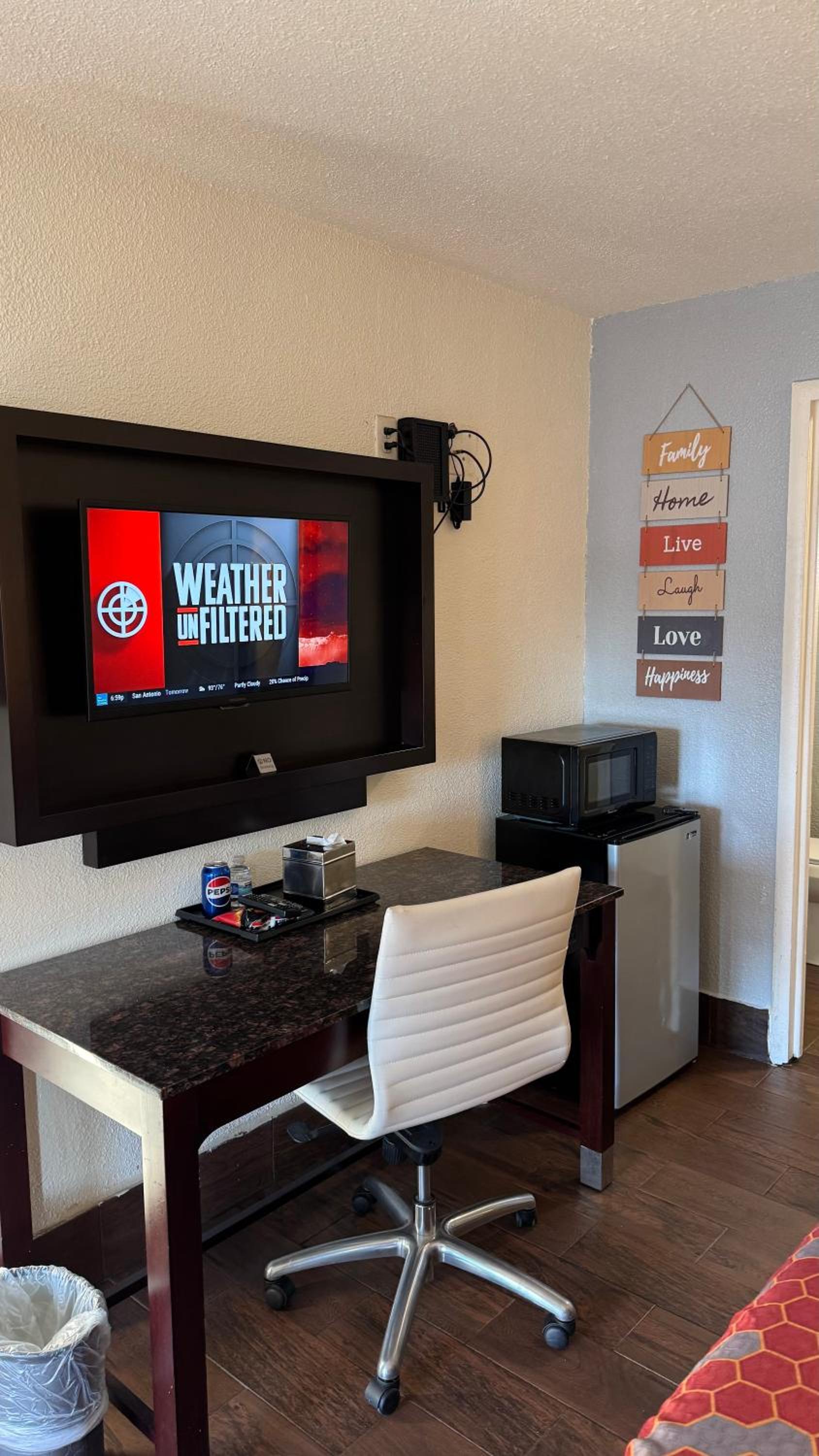 Budget Motel photo 6