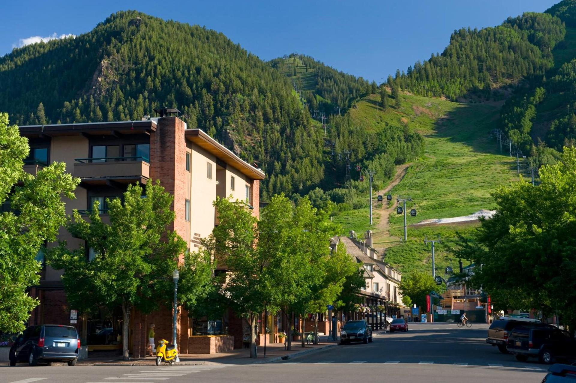 Aspen Square Condominium Hotel photo 84