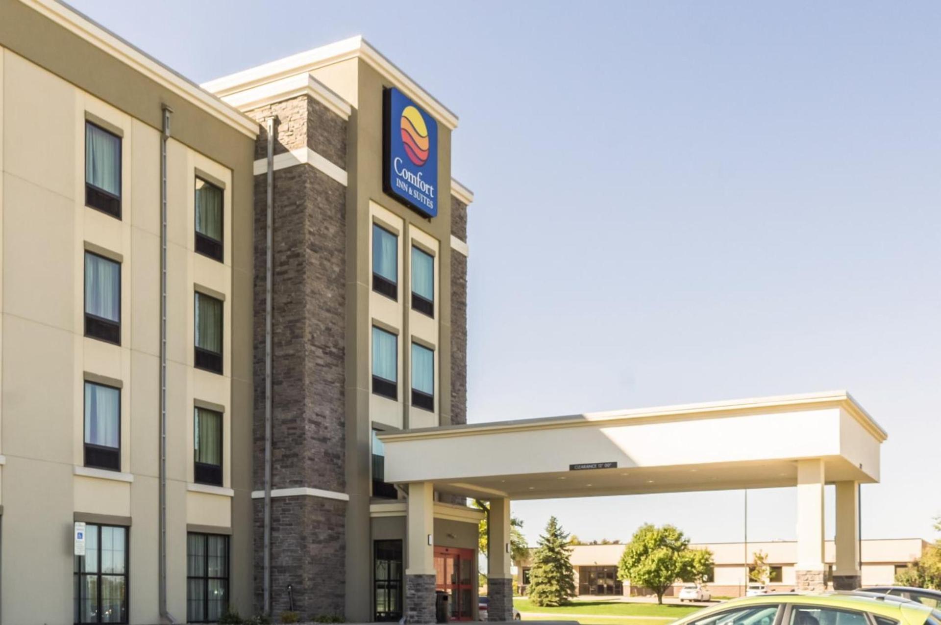 Comfort Inn & Suites Avera Southwest photo 46