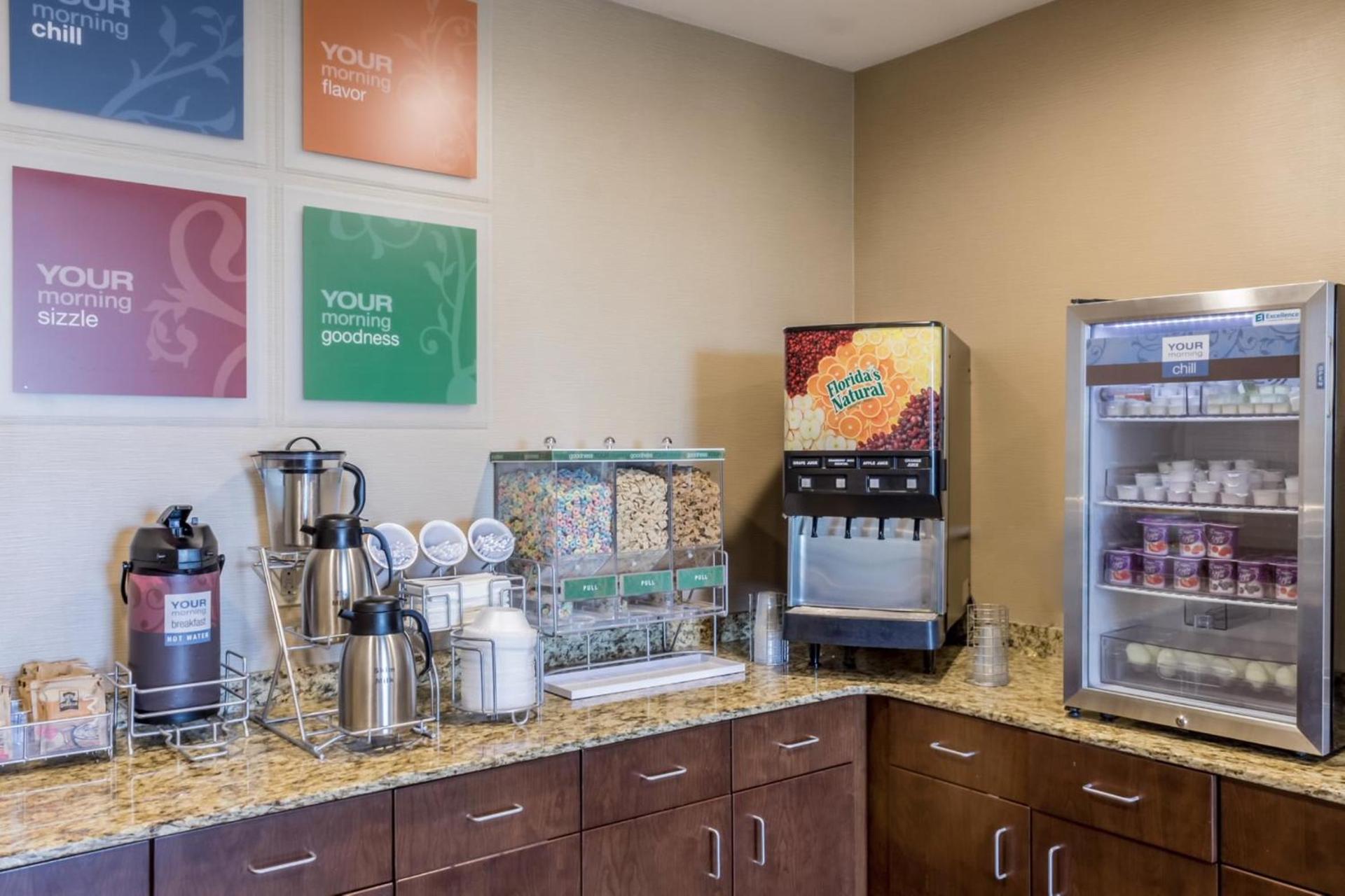 Comfort Inn & Suites Avera Southwest photo 45