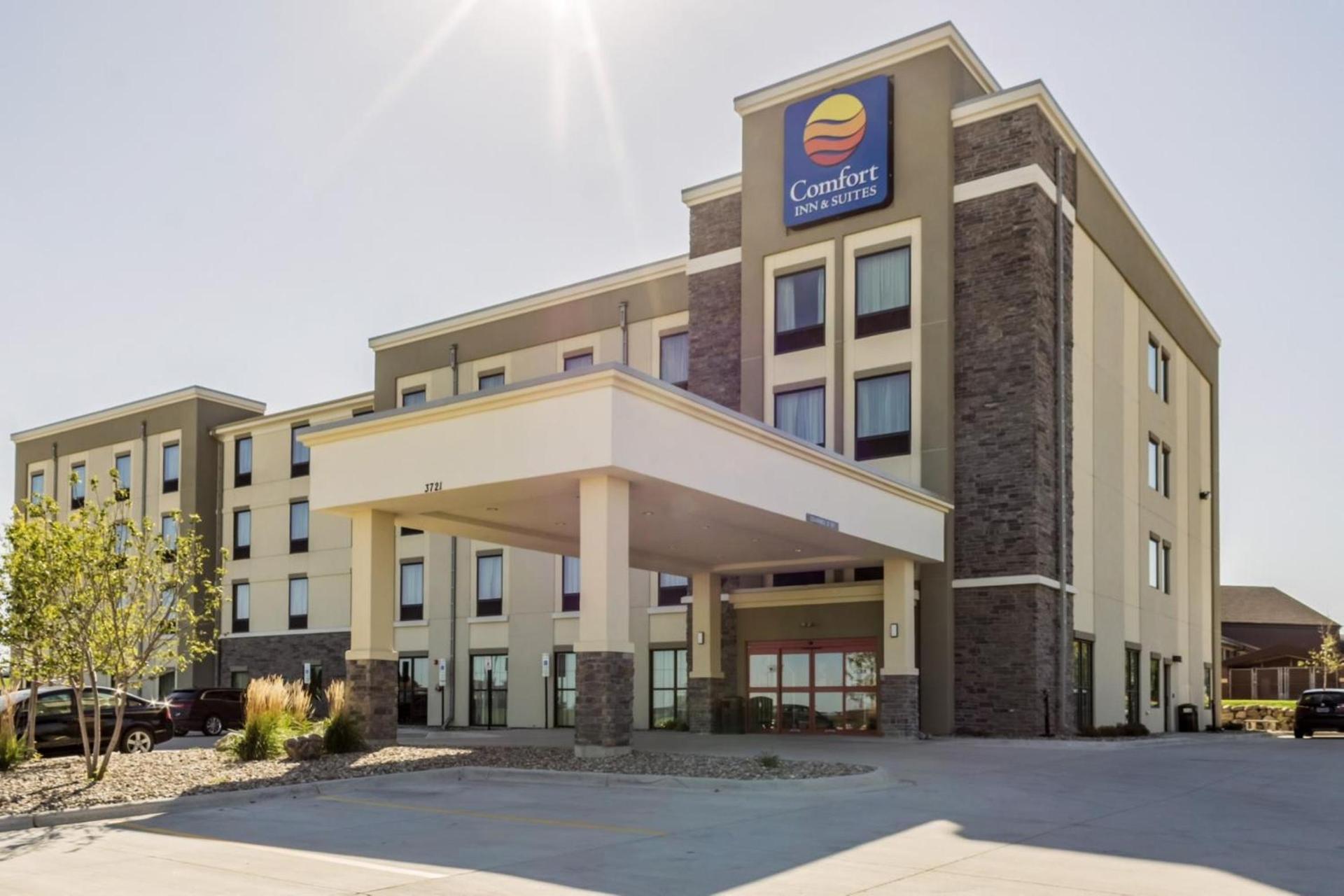 Comfort Inn & Suites Avera Southwest photo 41