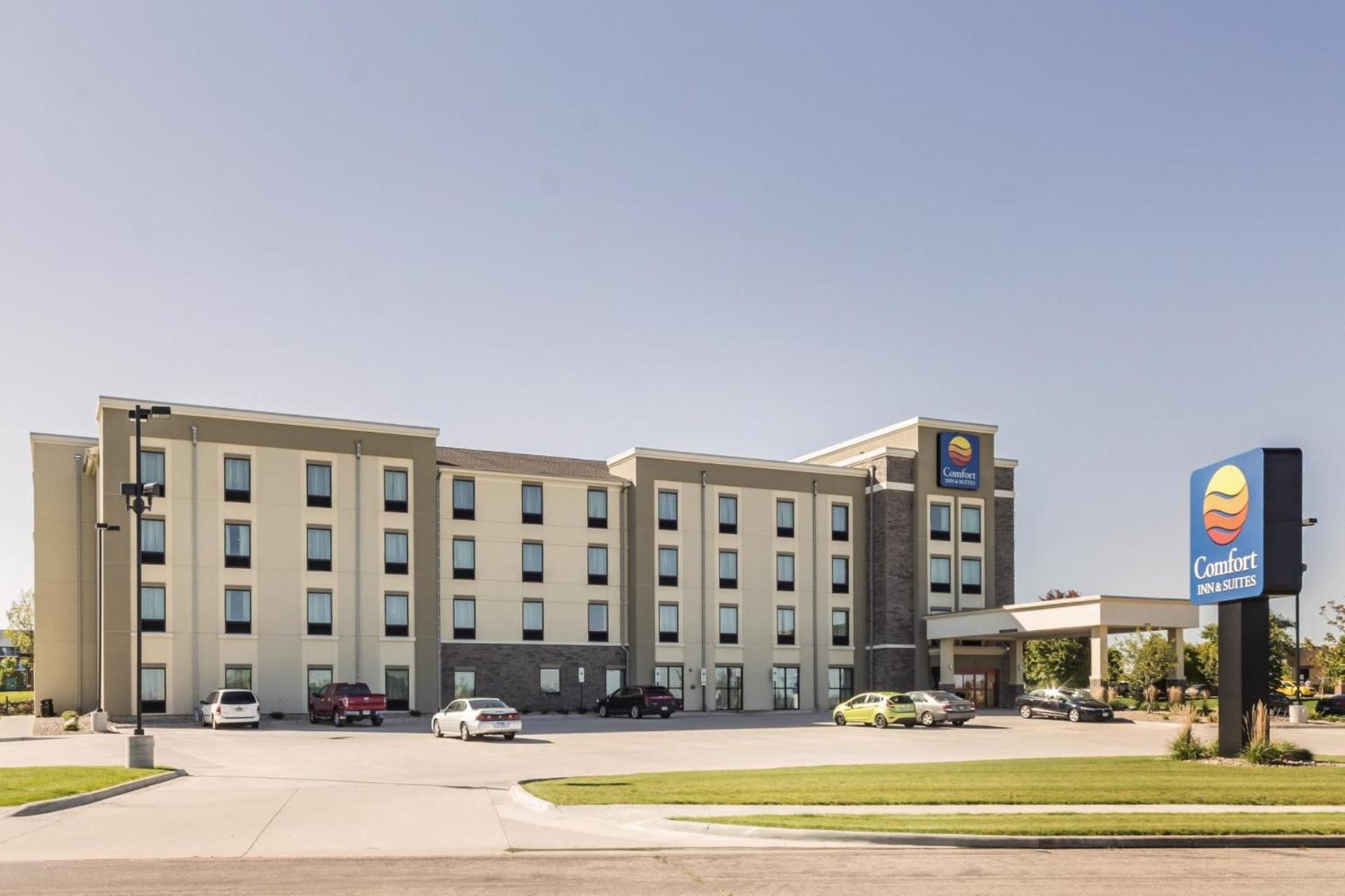 Comfort Inn & Suites Avera Southwest photo 48