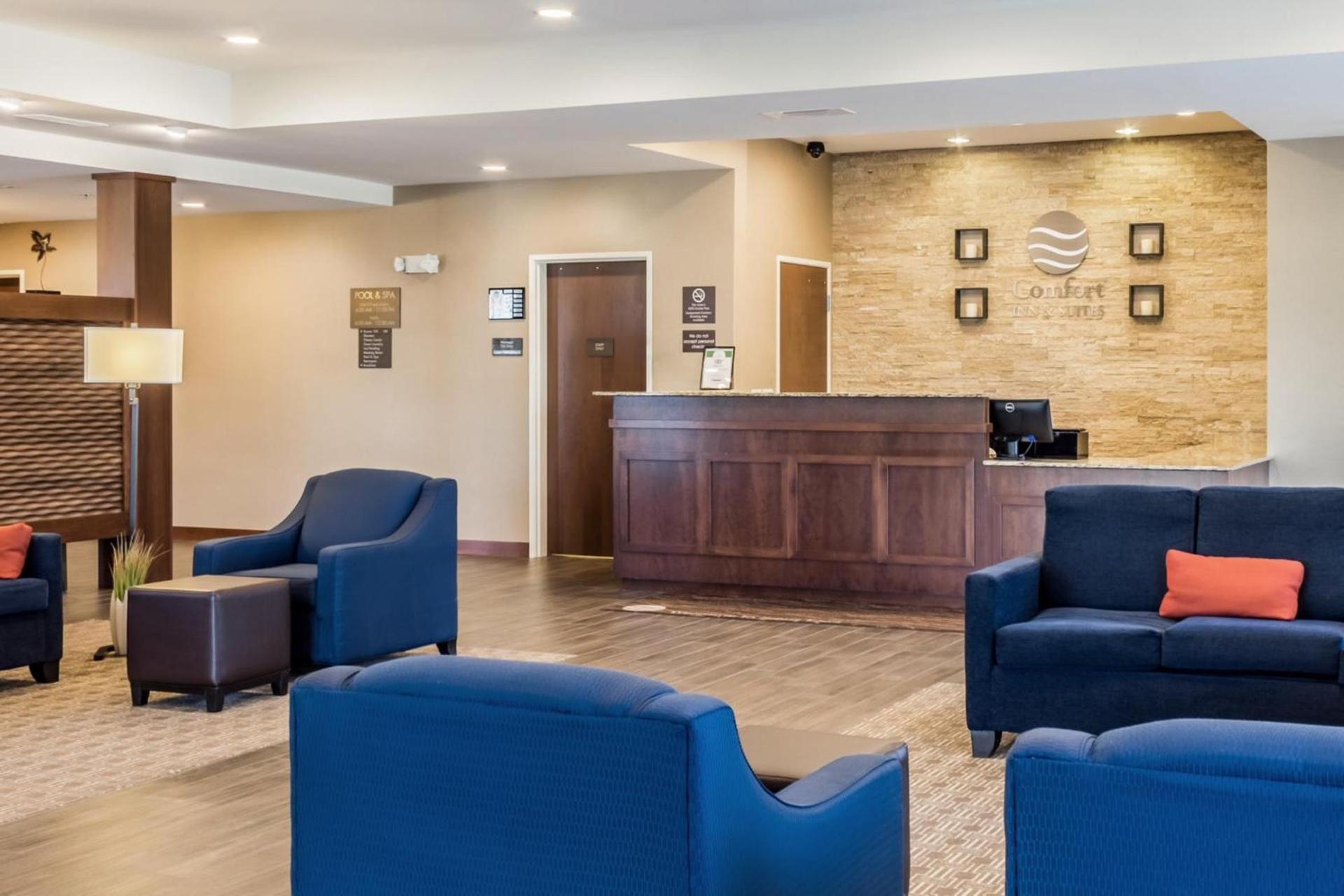 Comfort Inn & Suites Avera Southwest photo 53