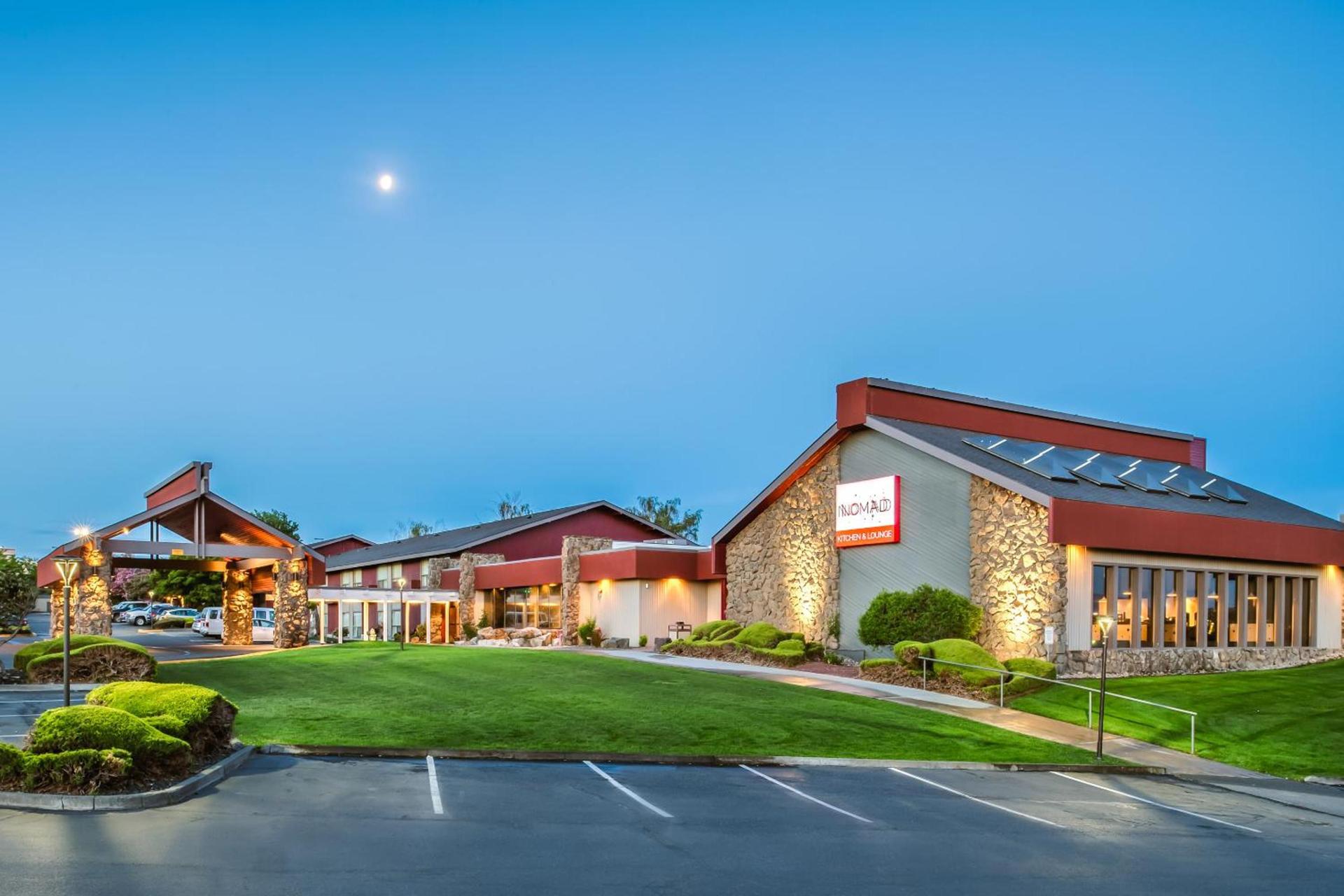 Red Lion Hotel Kennewick Columbia Center — hotel in Kennewick