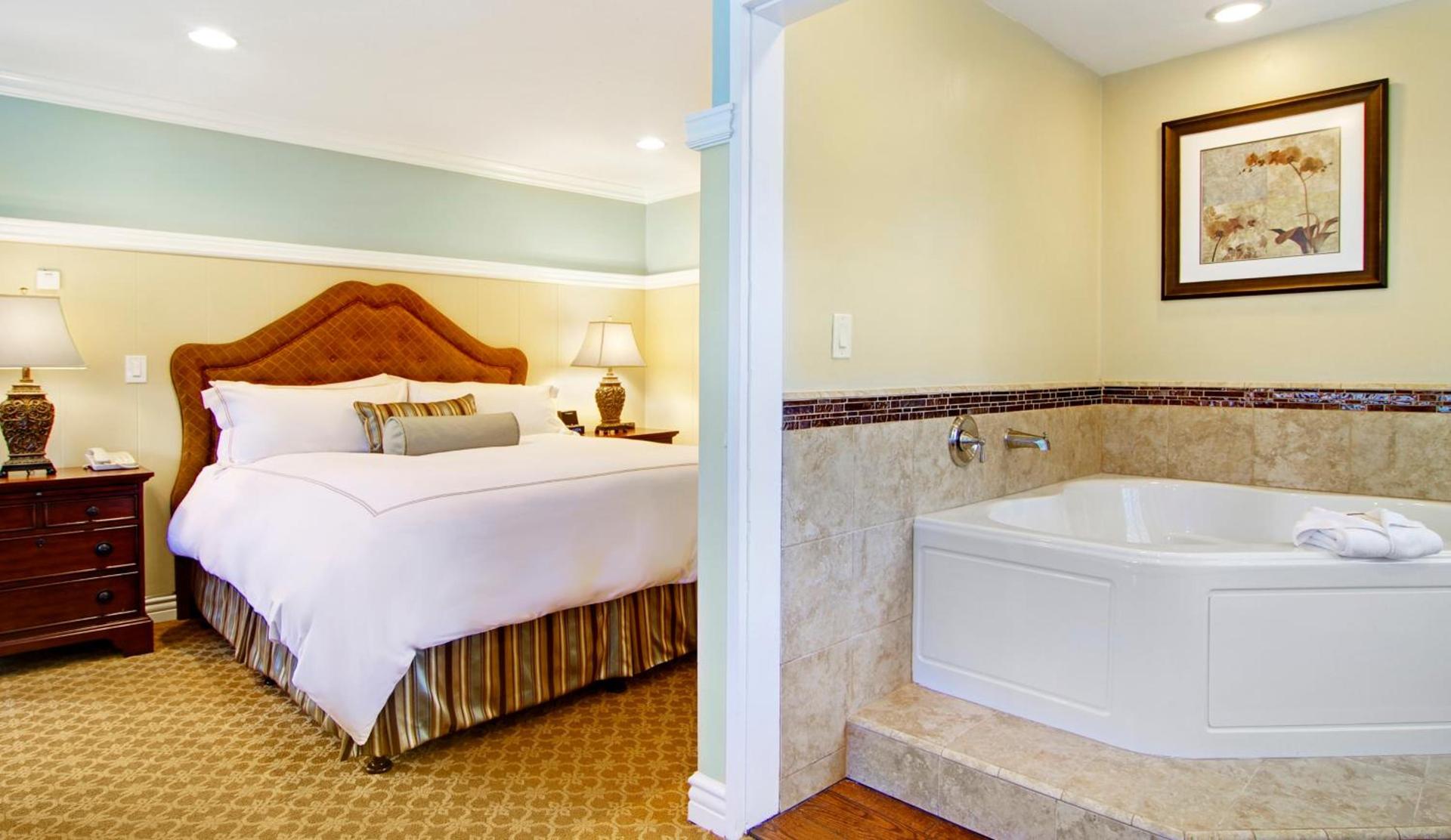 Wayside Inn photo 12