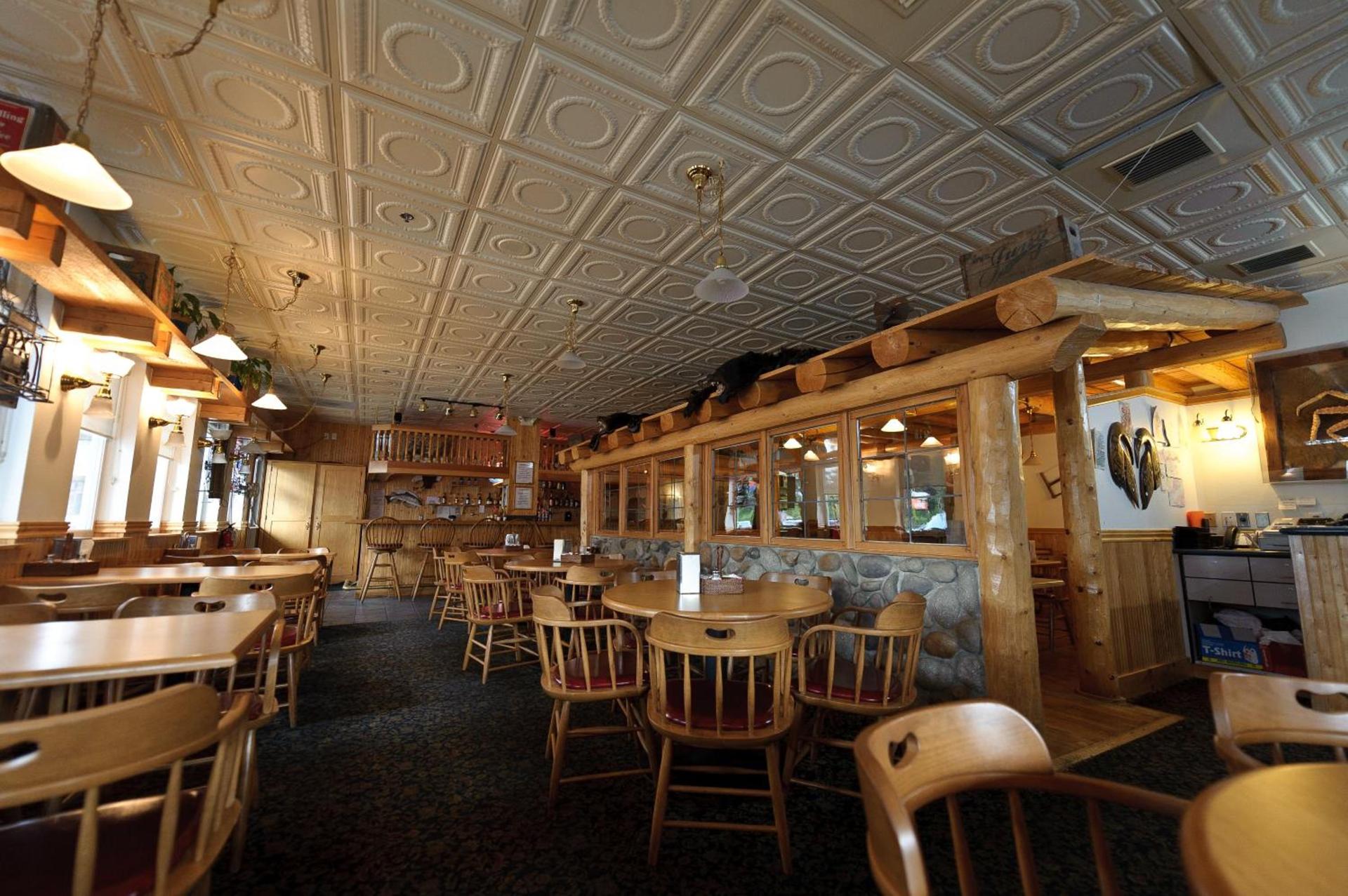 Frontier Suites Hotel in Juneau photo 7