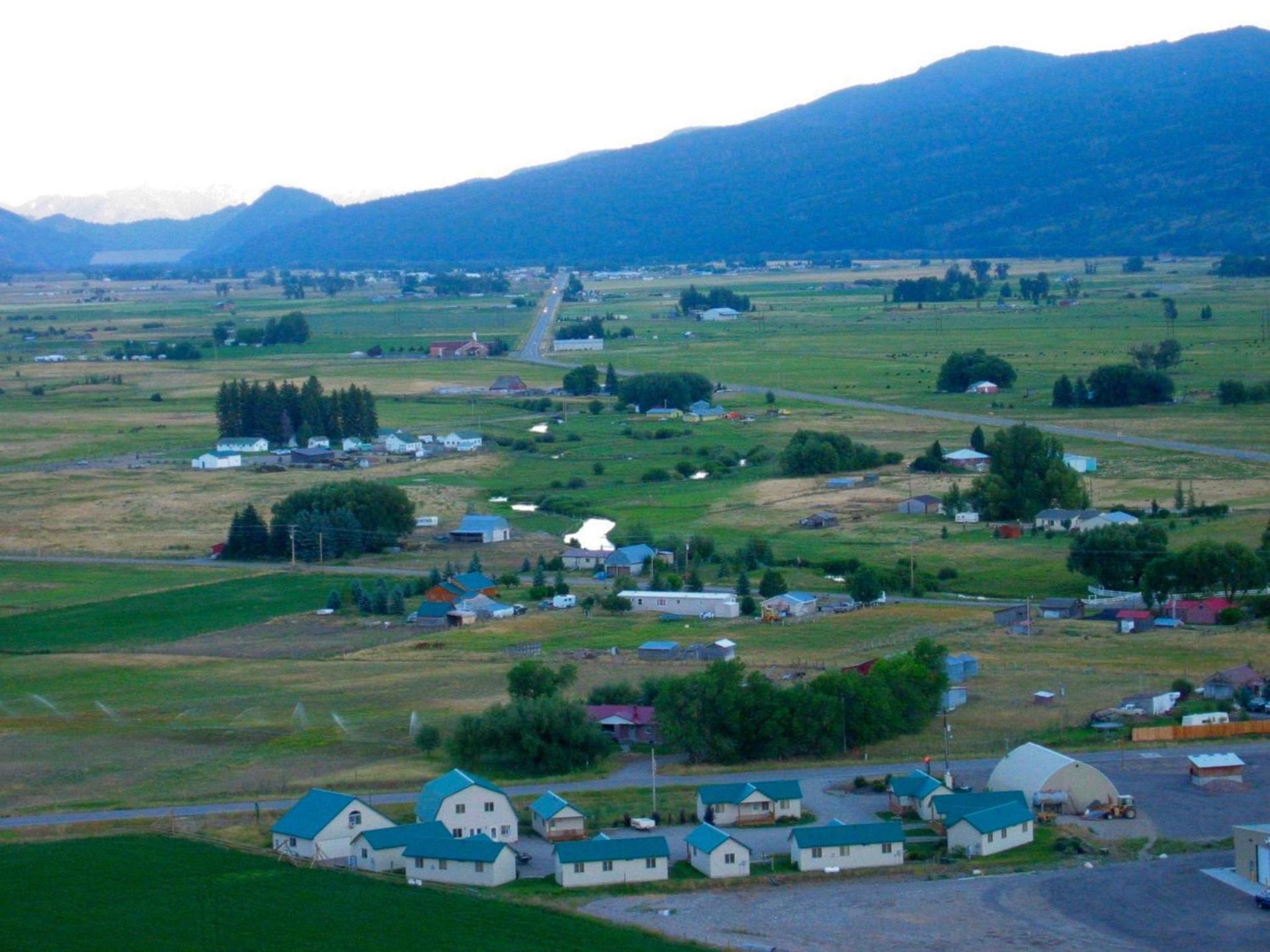 Sleepy J Cabins photo 19