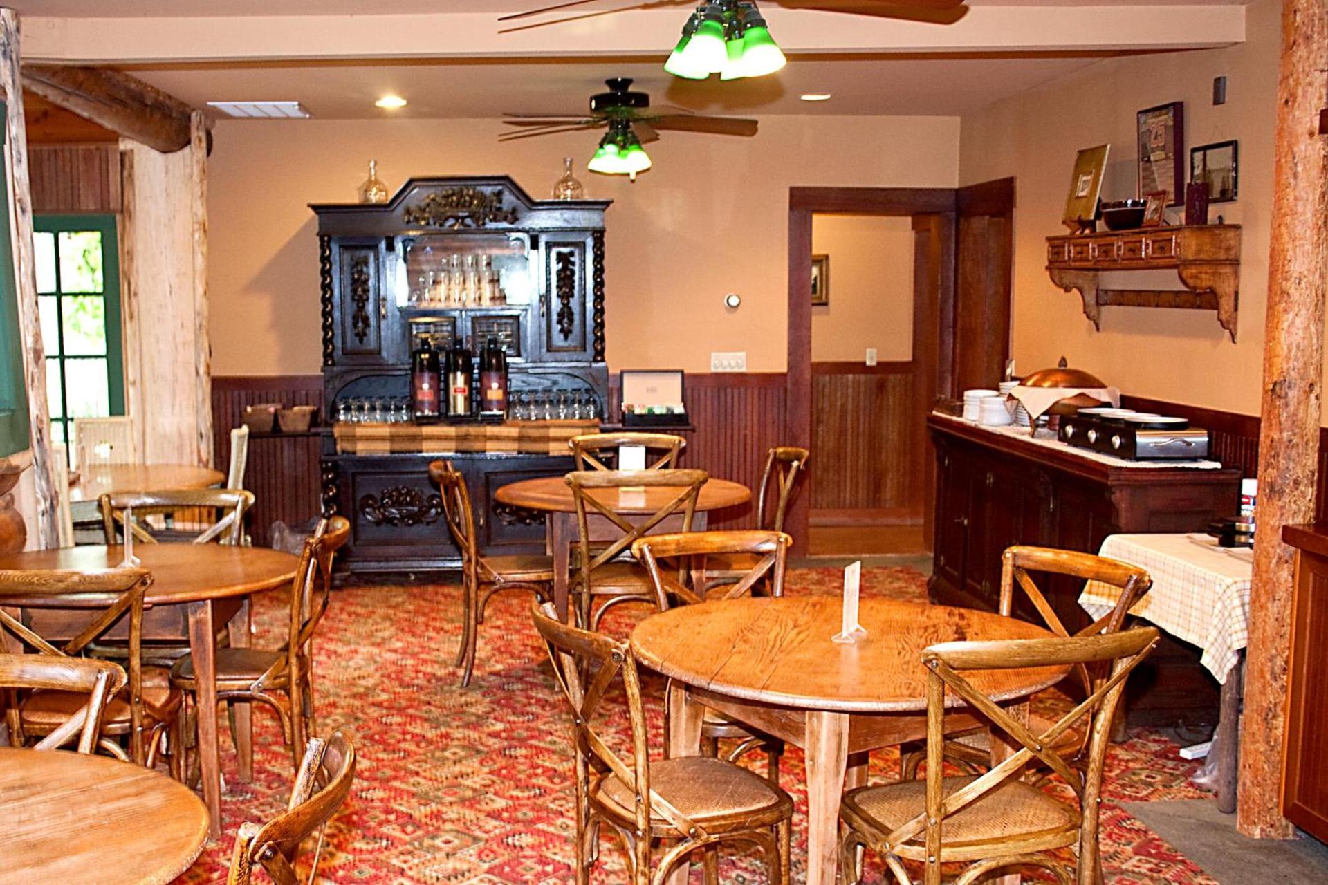 Weasku Inn photo 62