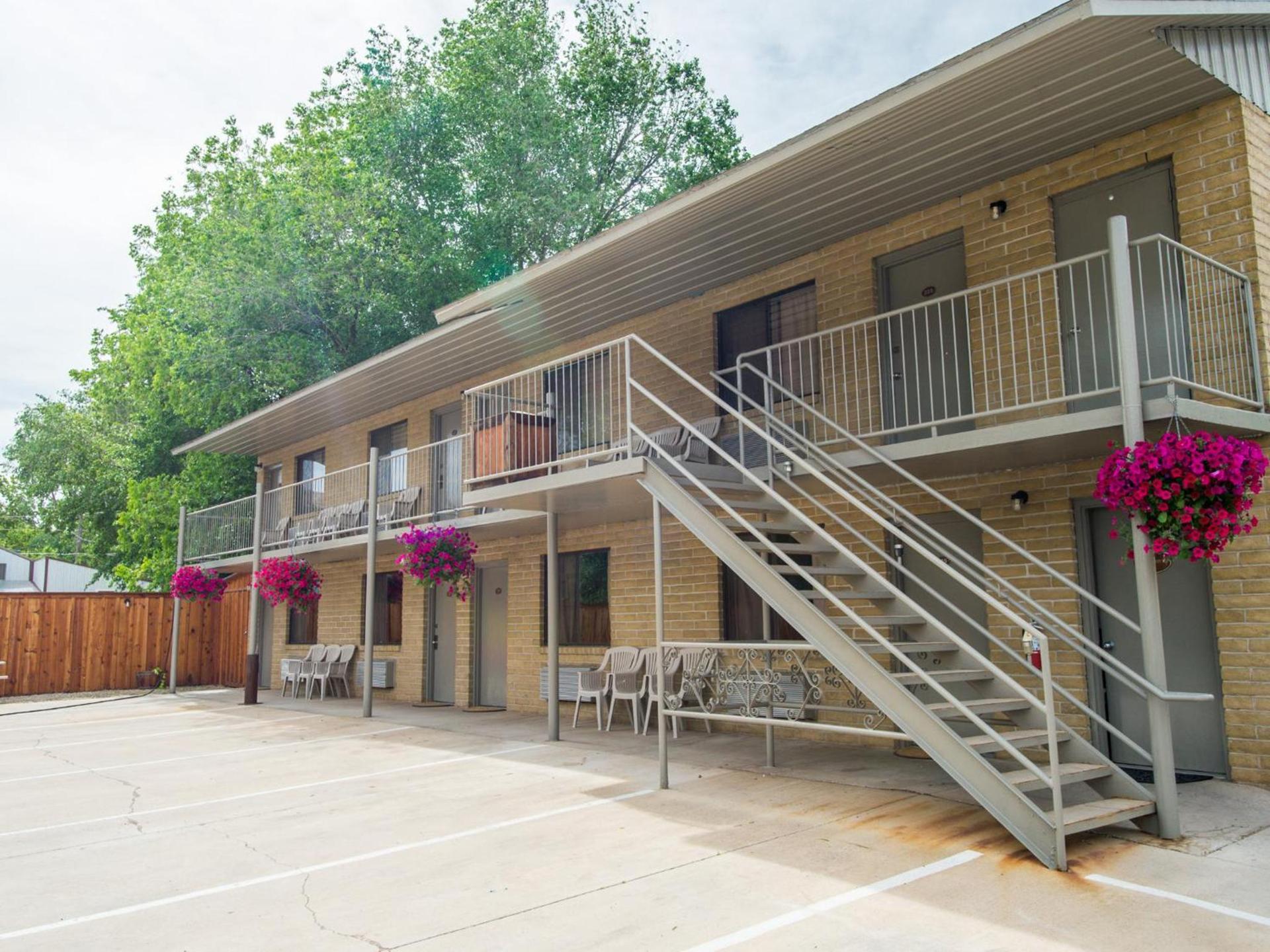 Rustic Inn photo 78