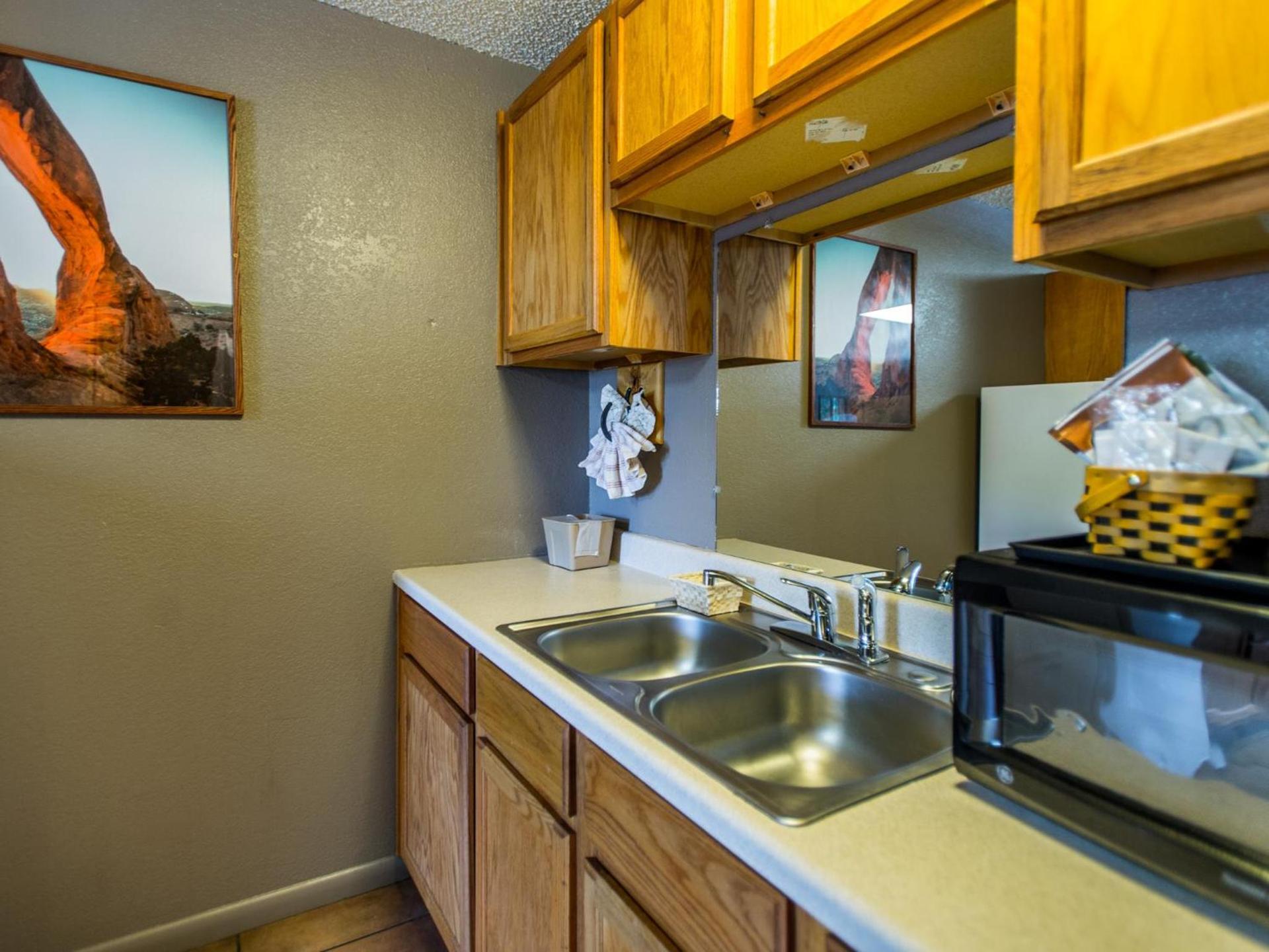 Rustic Inn photo 79