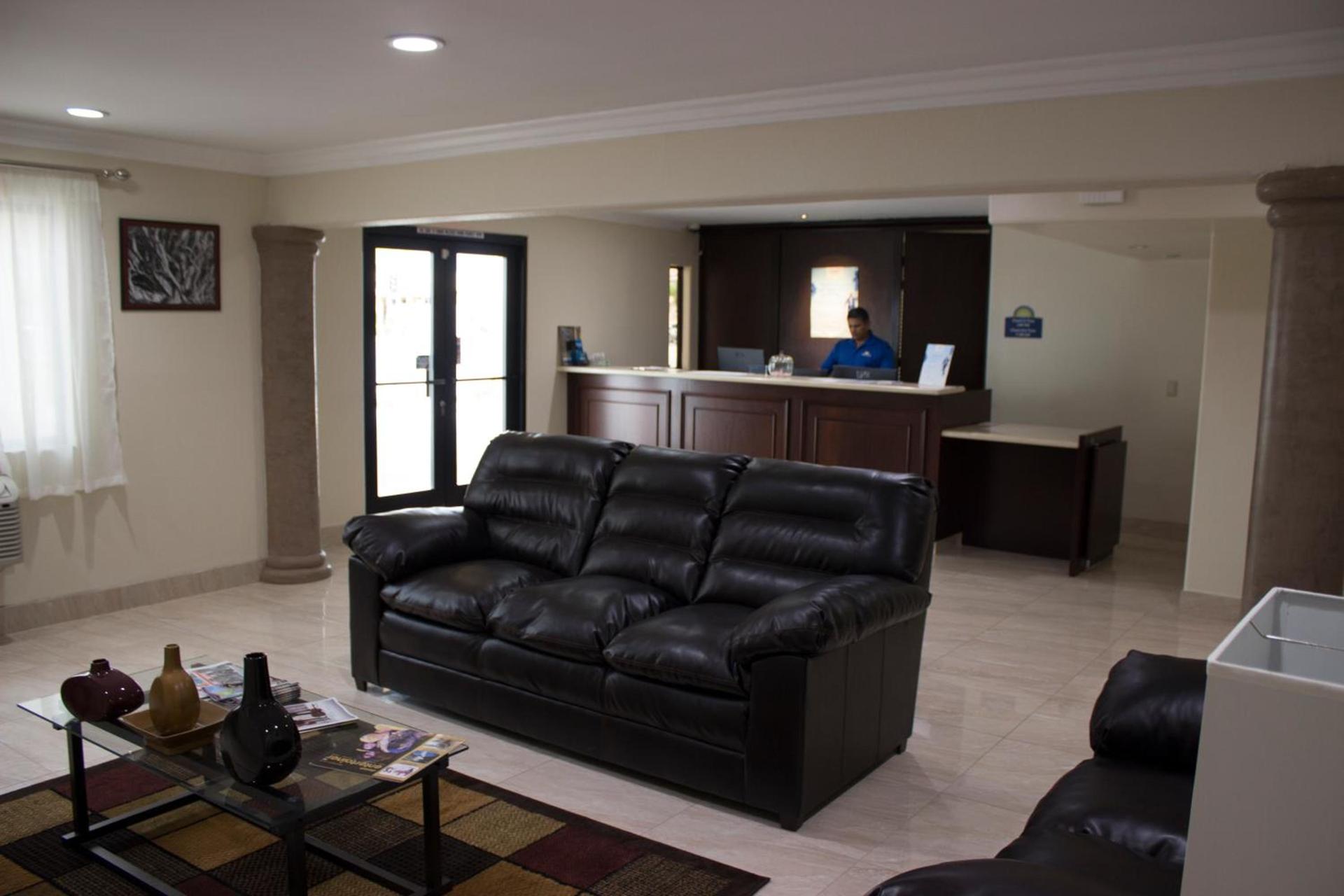 Days Inn by Wyndham Indio photo 11