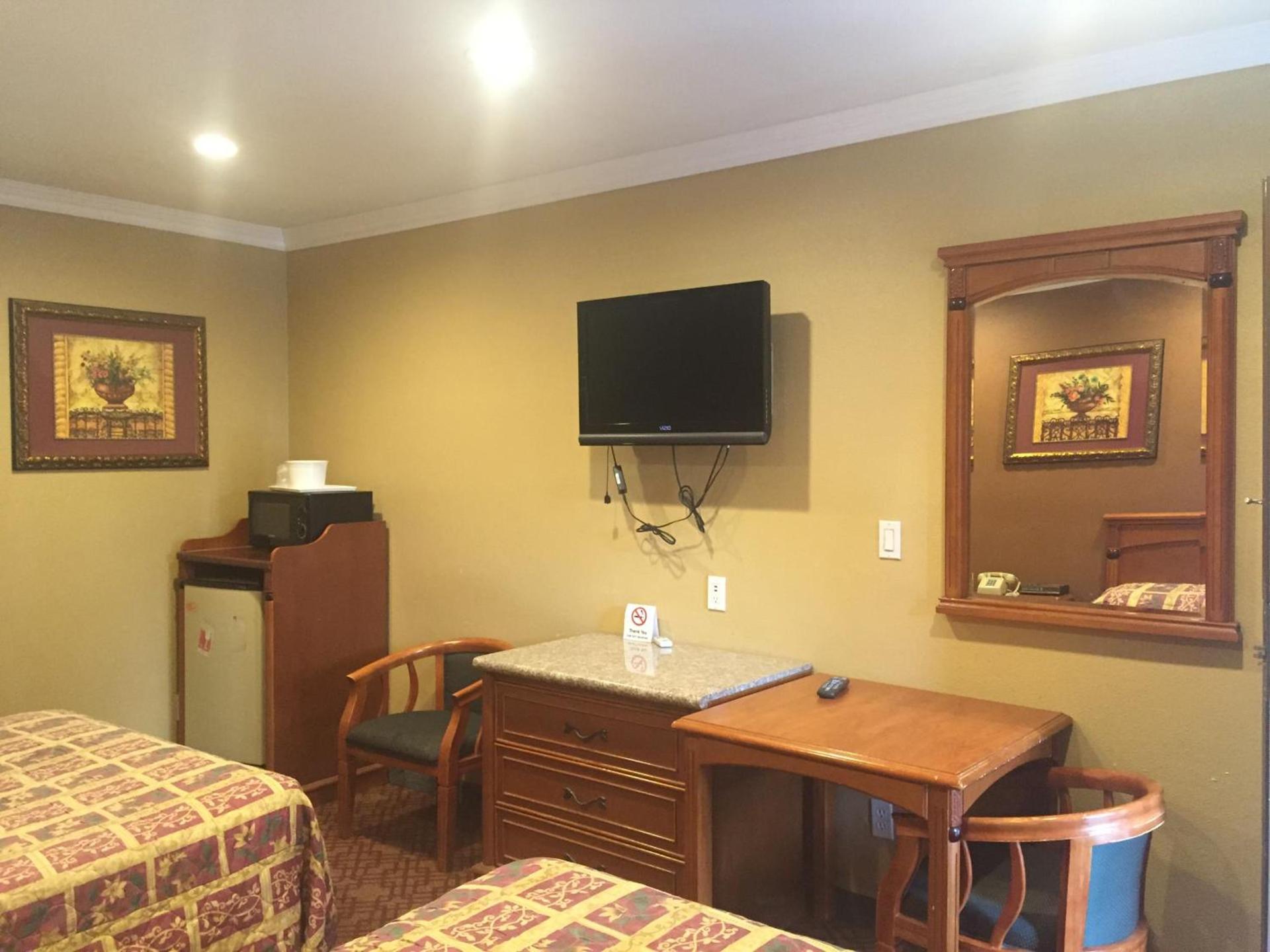 Beverly Inn photo 29