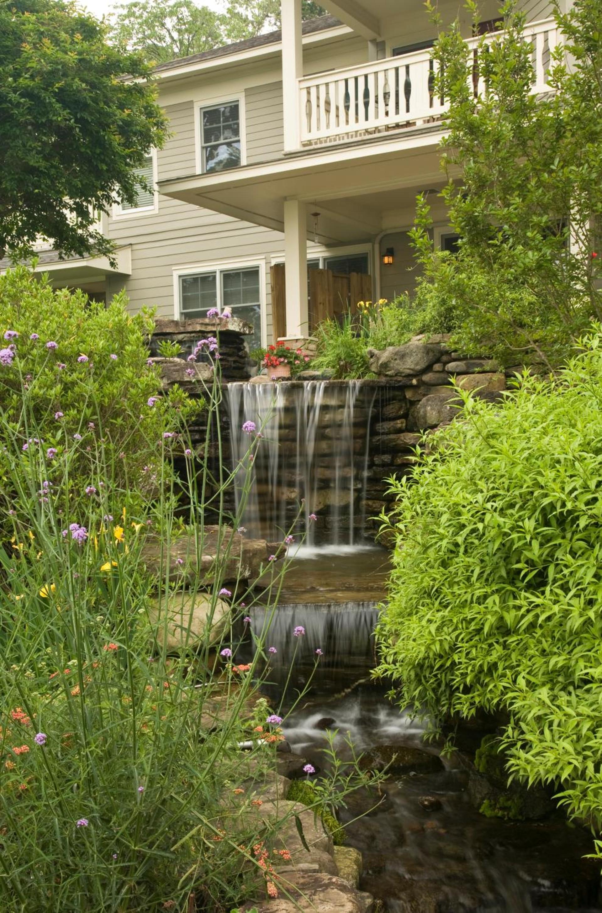 Lookout Point Lakeside Inn photo 41