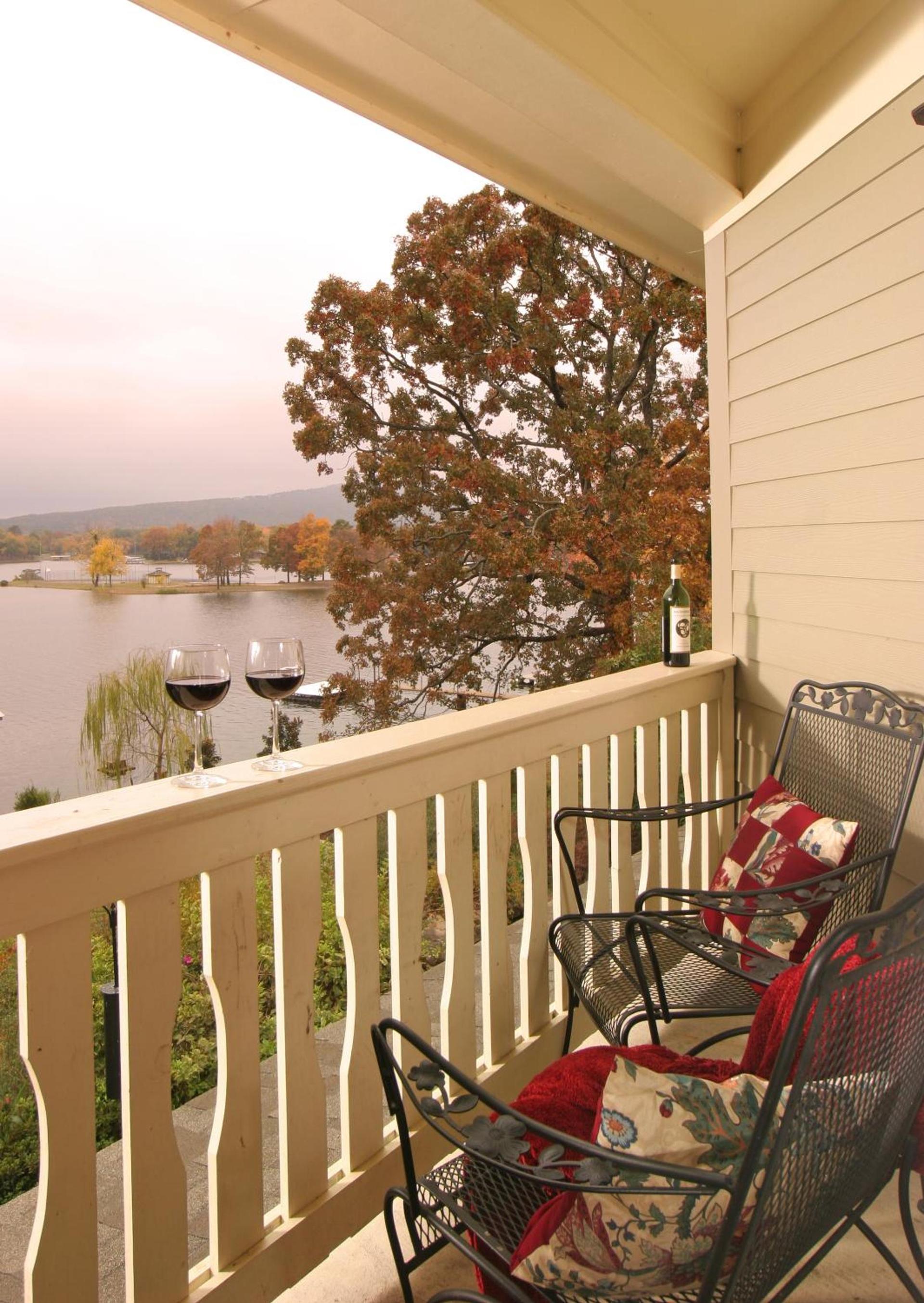 Lookout Point Lakeside Inn photo 48