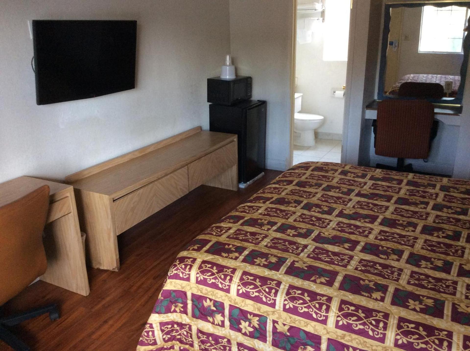 American Inn photo 37